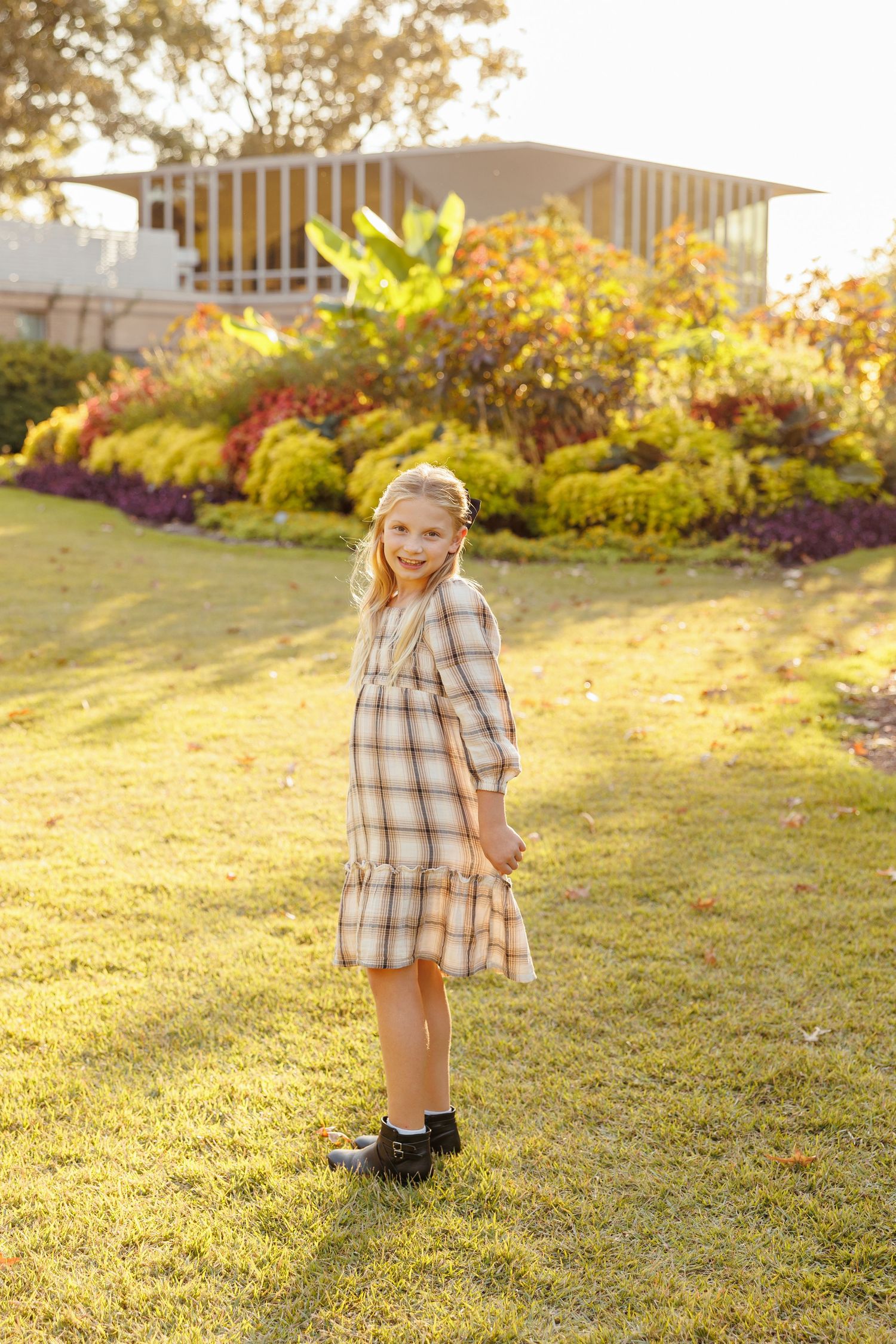 Individual portrait at Memphis Botanic Garden by Memphis photographer Emily Joy Photography