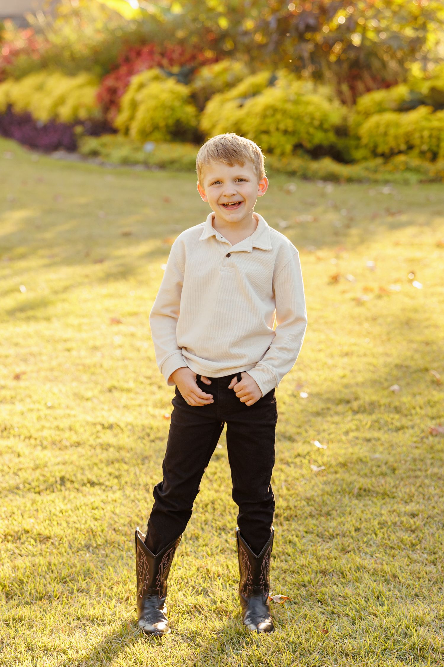 Individual portrait at Memphis Botanic Garden by Memphis photographer Emily Joy Photography