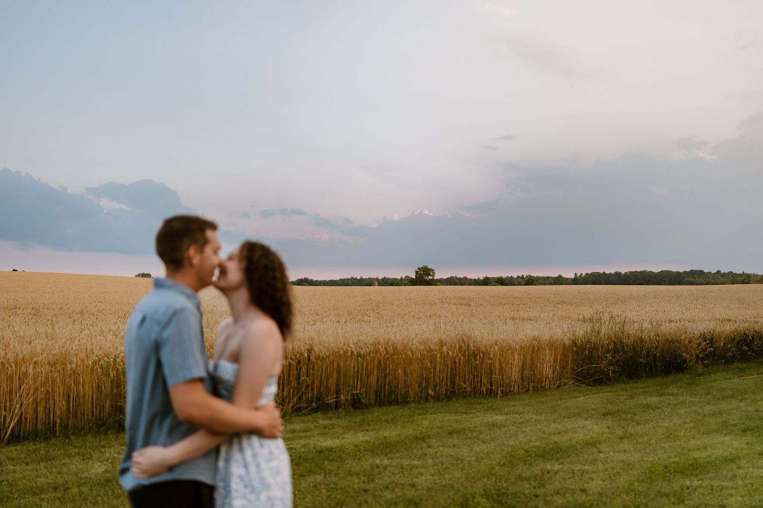wedding photographer, Ontario wedding photographer, Paris Ontario photography studio, documentary style wedding photography