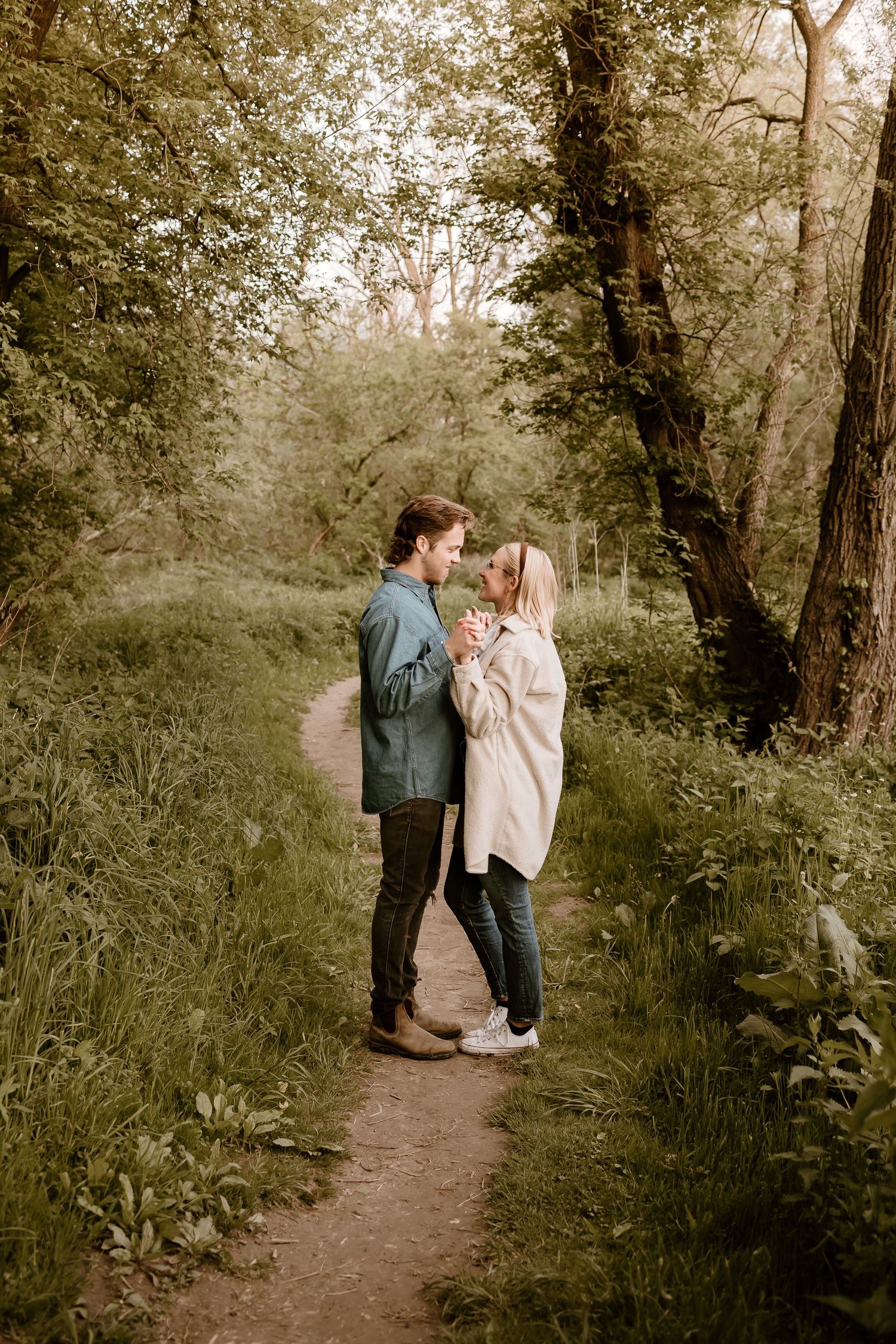 wedding photographer, Ontario wedding photographer, Paris Ontario photography studio, documentary style wedding photography