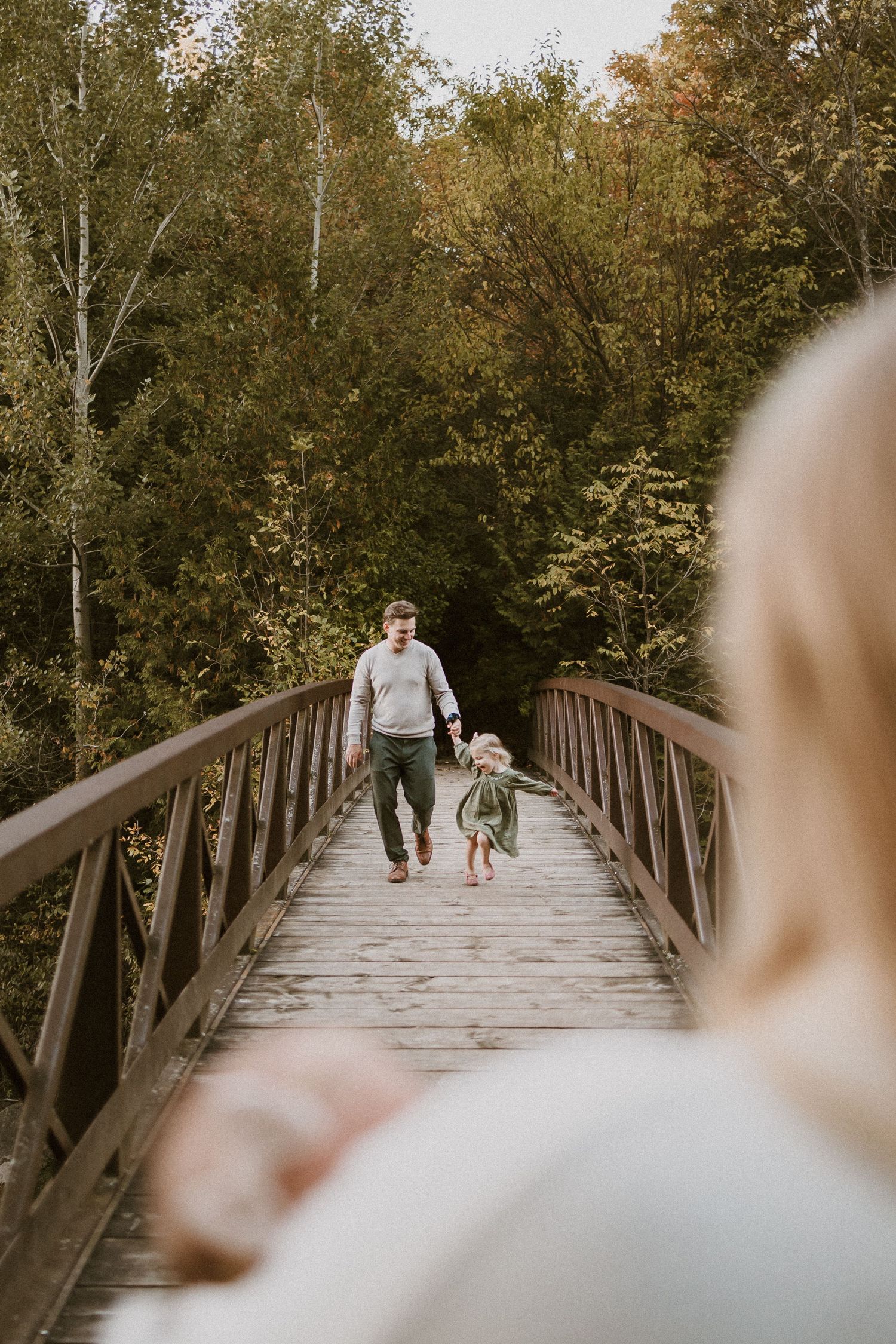 wedding photographer, Ontario wedding photographer, paris ontario photography studio, documentary style wedding photography