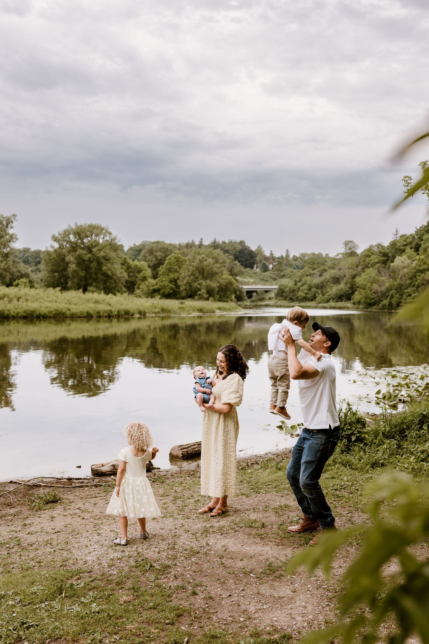wedding photographer, Ontario wedding photographer, Paris Ontario photography studio, documentary style wedding photography