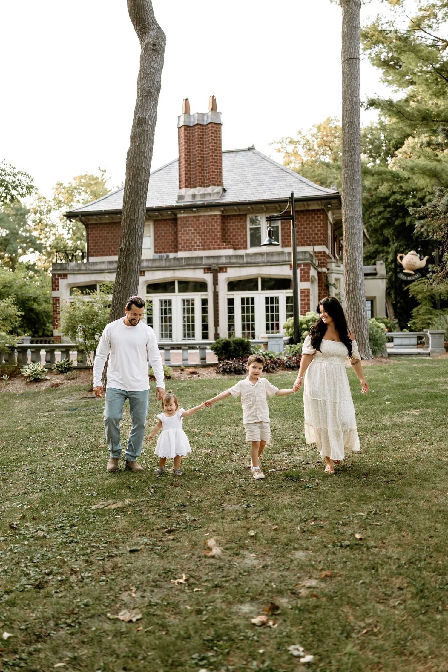 wedding photographer, Ontario wedding photographer, Paris Ontario photography studio, documentary style wedding photography