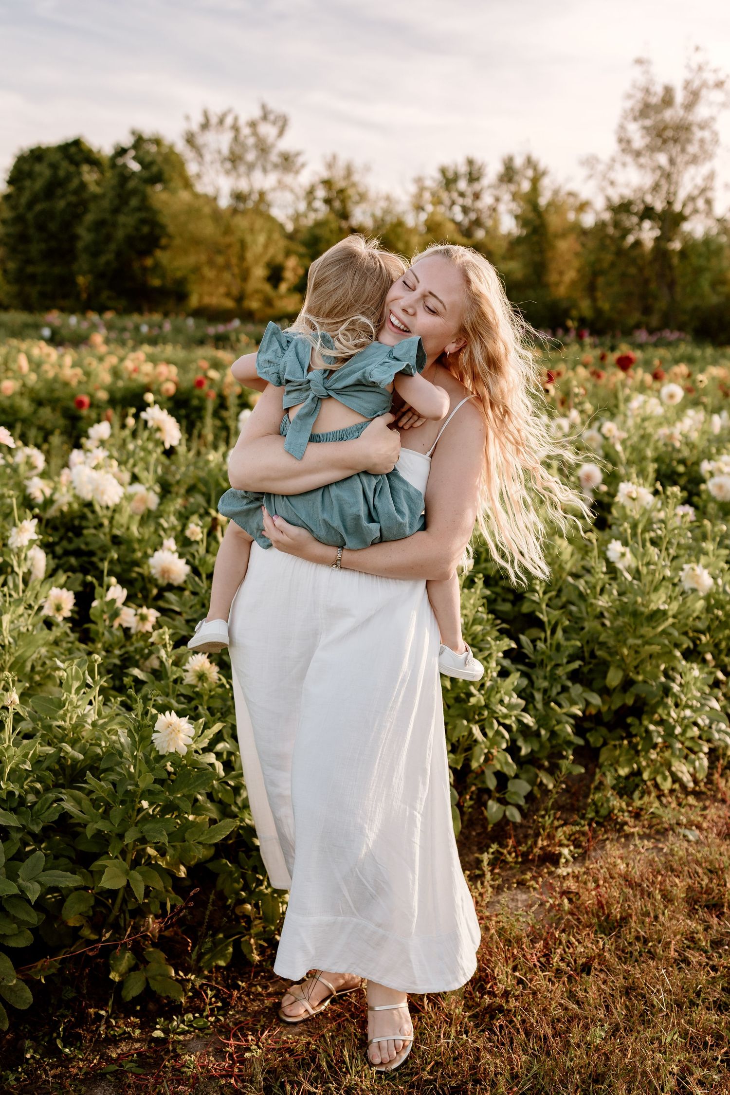 wedding photographer, Ontario wedding photographer, Paris Ontario photography studio, documentary style wedding photography