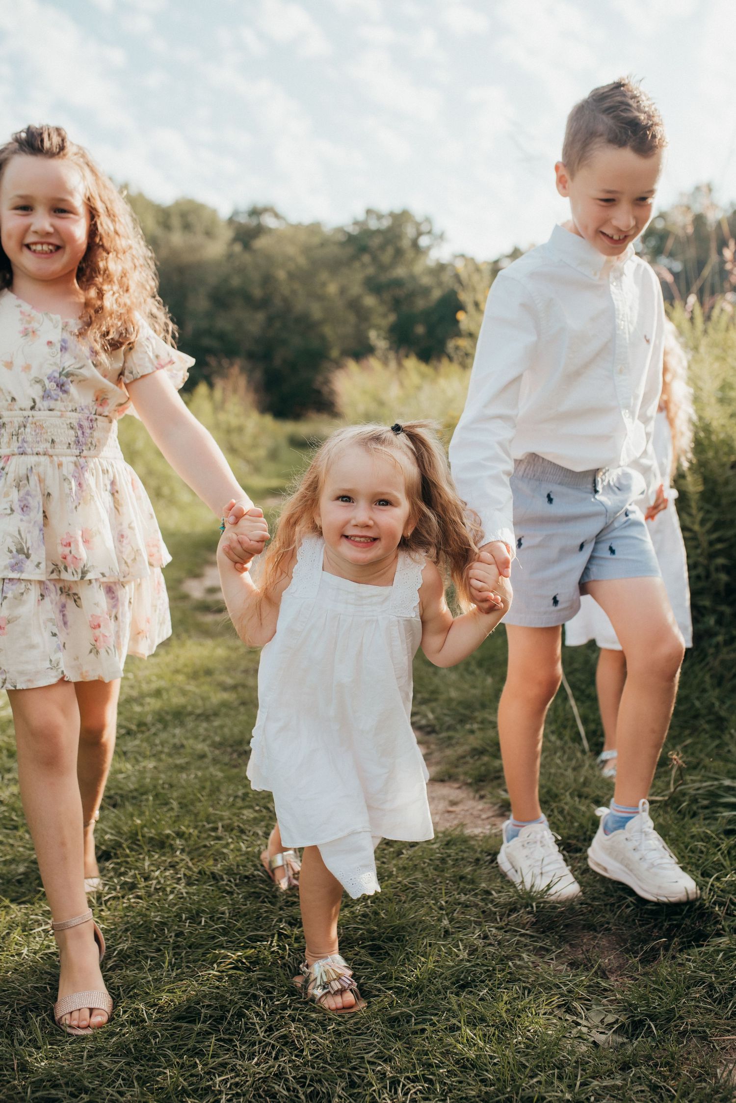 Sibling outdoor photo session golden hour