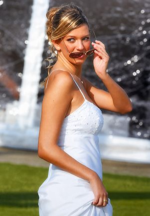Bride with sunglasses