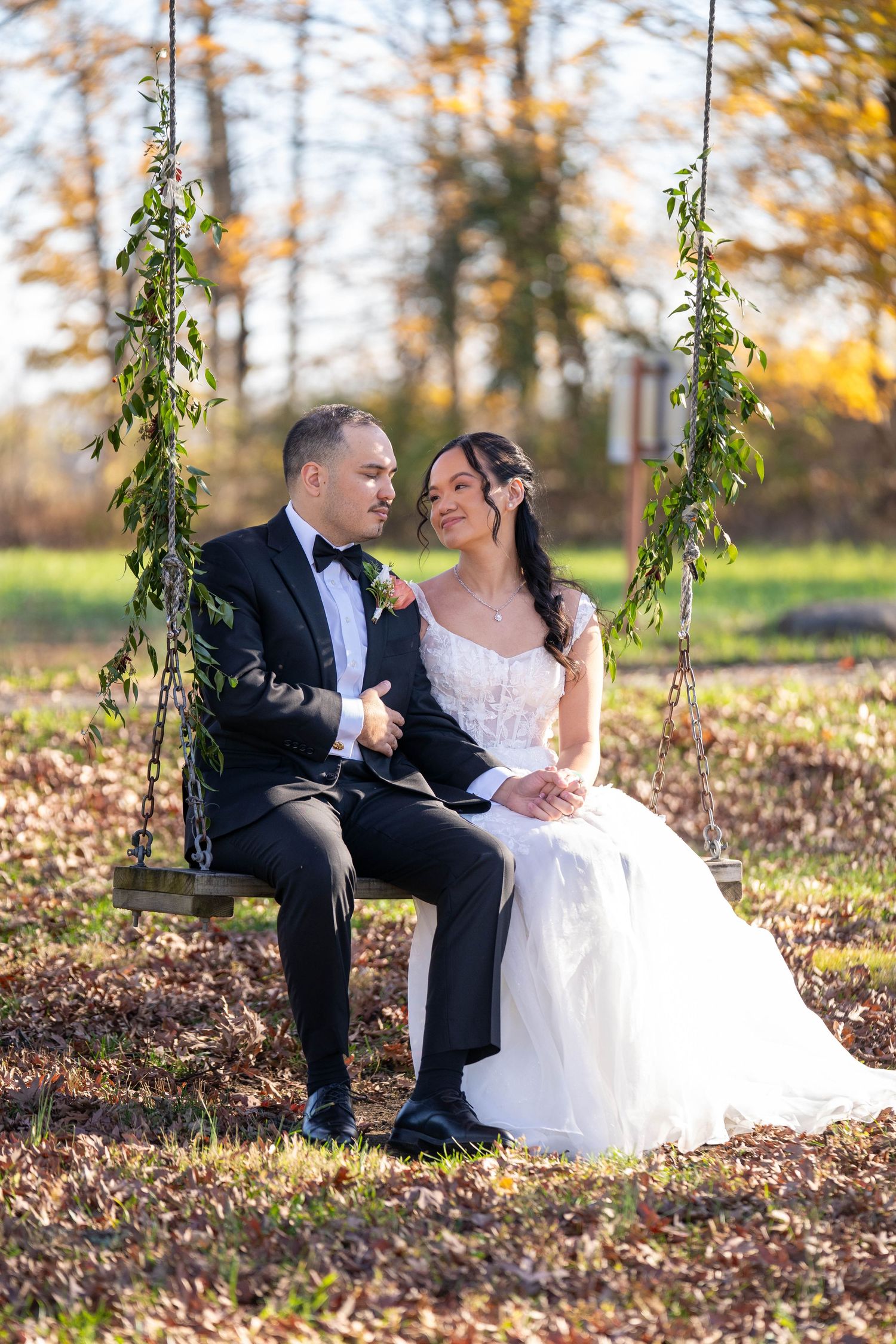 The Red Maple Vineyard, West Park NY Wedding Photography - Lisa Bettencourt Photography