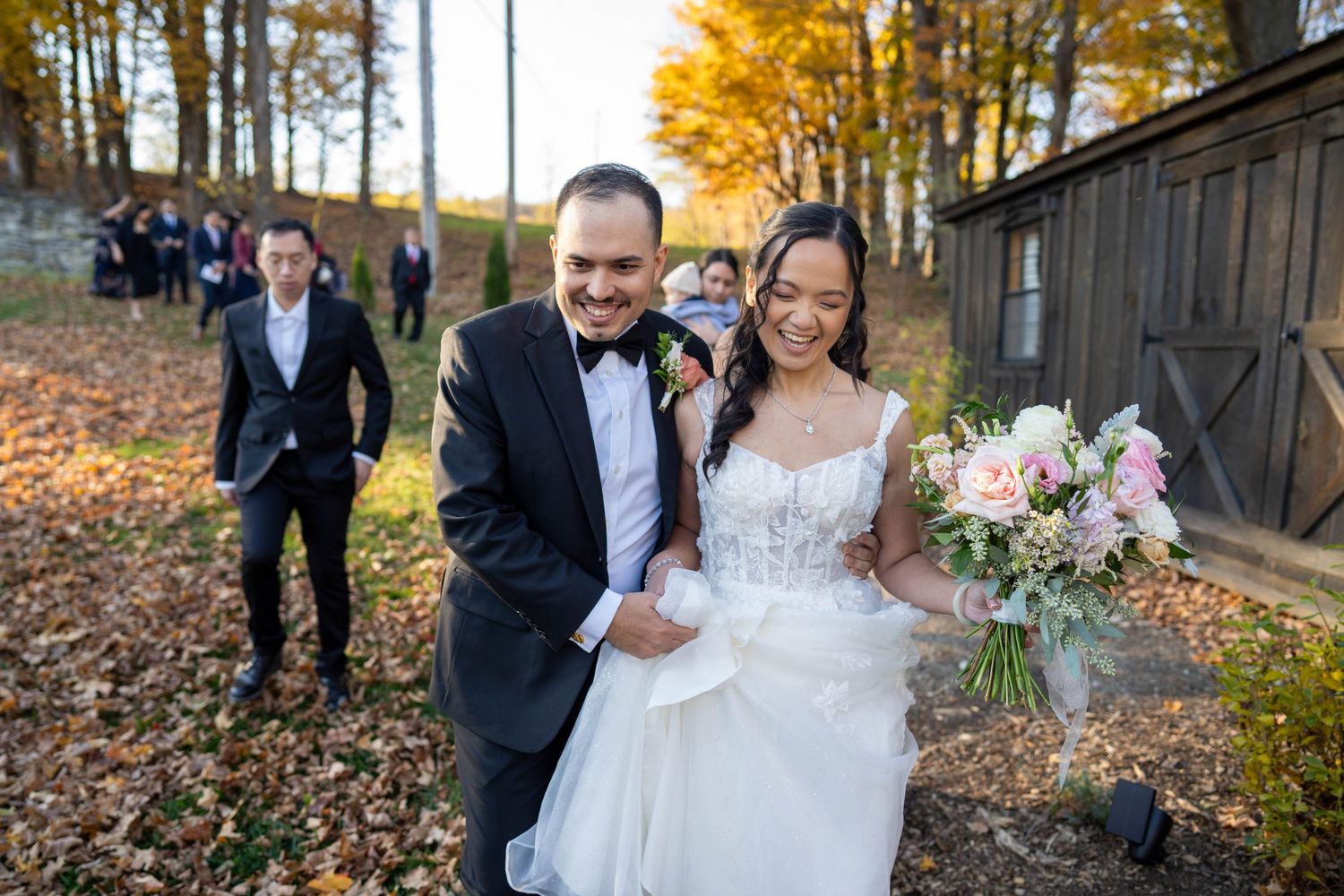 The Red Maple Vineyard, West Park NY Wedding Photography - Lisa Bettencourt Photography