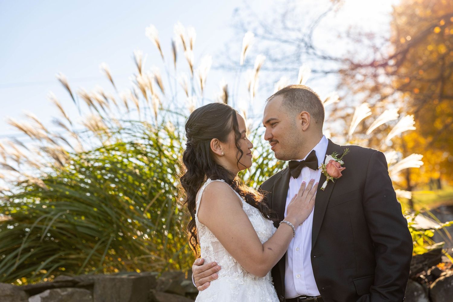 The Red Maple Vineyard, West Park NY Wedding Photography - Lisa Bettencourt Photography