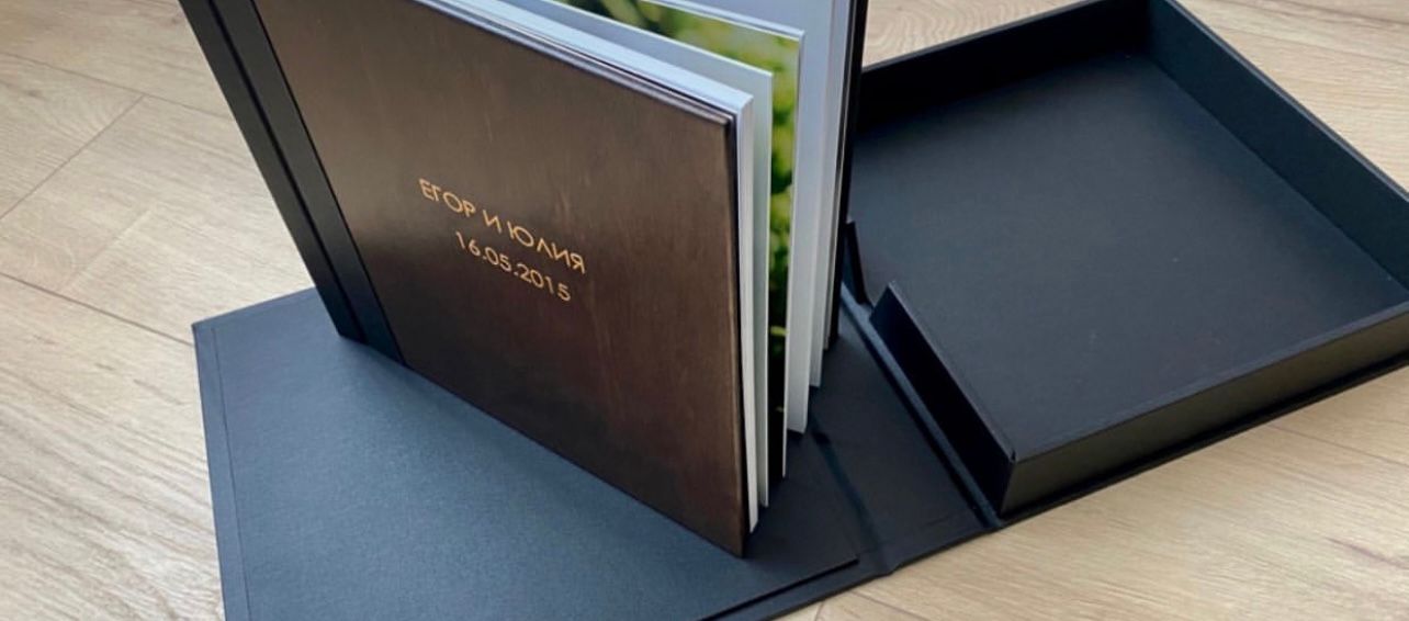 Premium custom-made wedding photo books in Europe, featuring tailored designs and elegant materials for preserving your luxury celebration