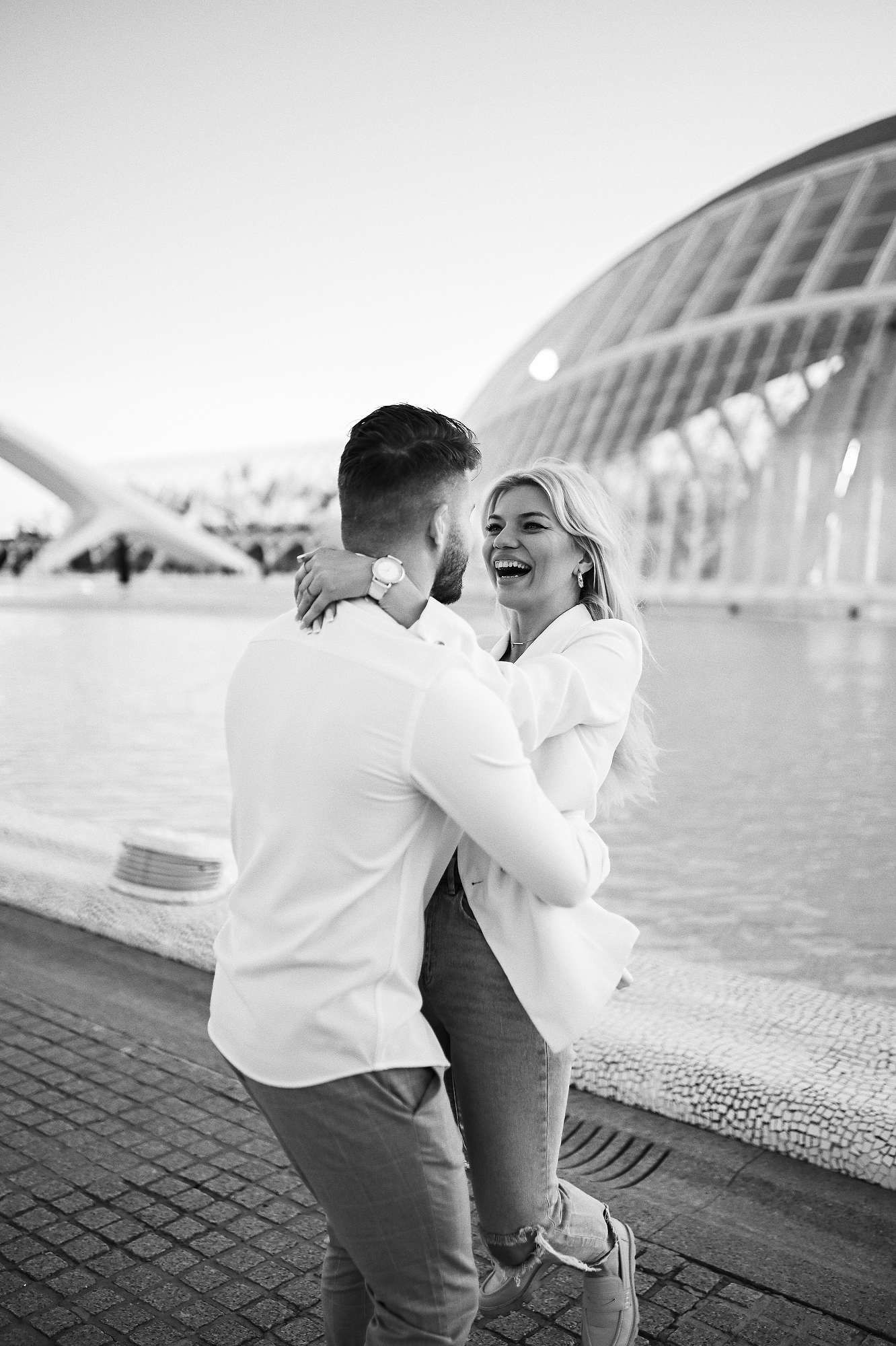 Professional surprise photosession in art and science featuring a couple's pre-wedding walk at the CAC park
