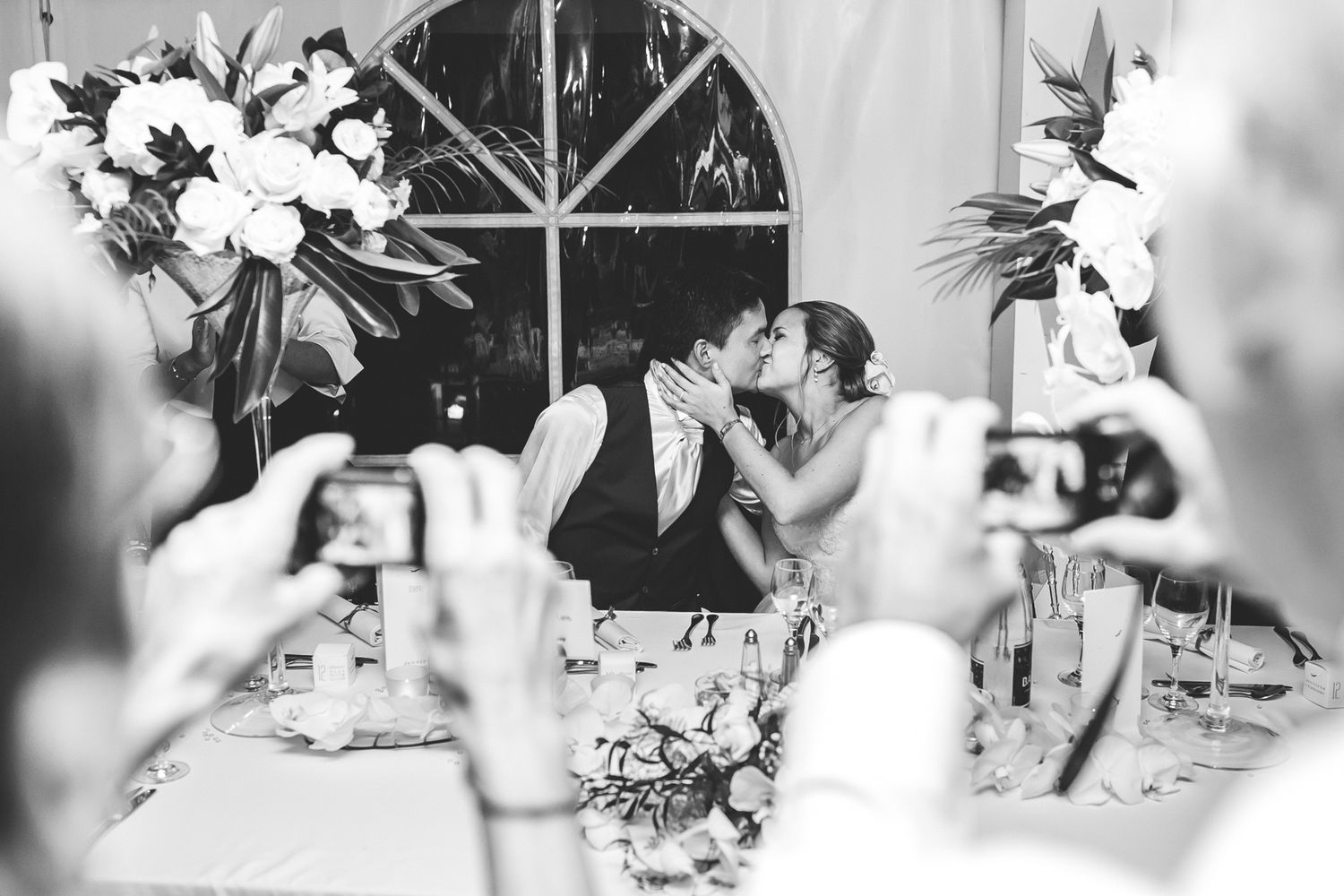 Heartfelt wedding speeches at Château de Changy. Authentic storytelling and raw, unscripted emotional moments.