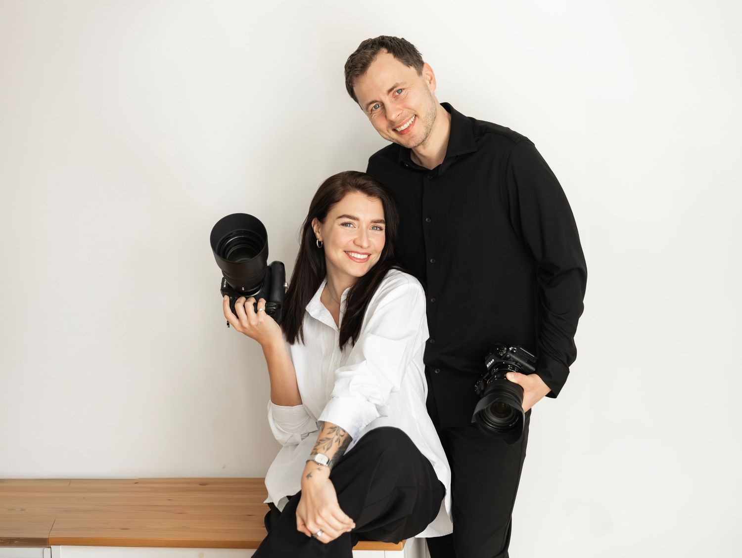 Darista destination wedding photography team specialized in editorial and candid style in Valencia, Spain. Darista wedding