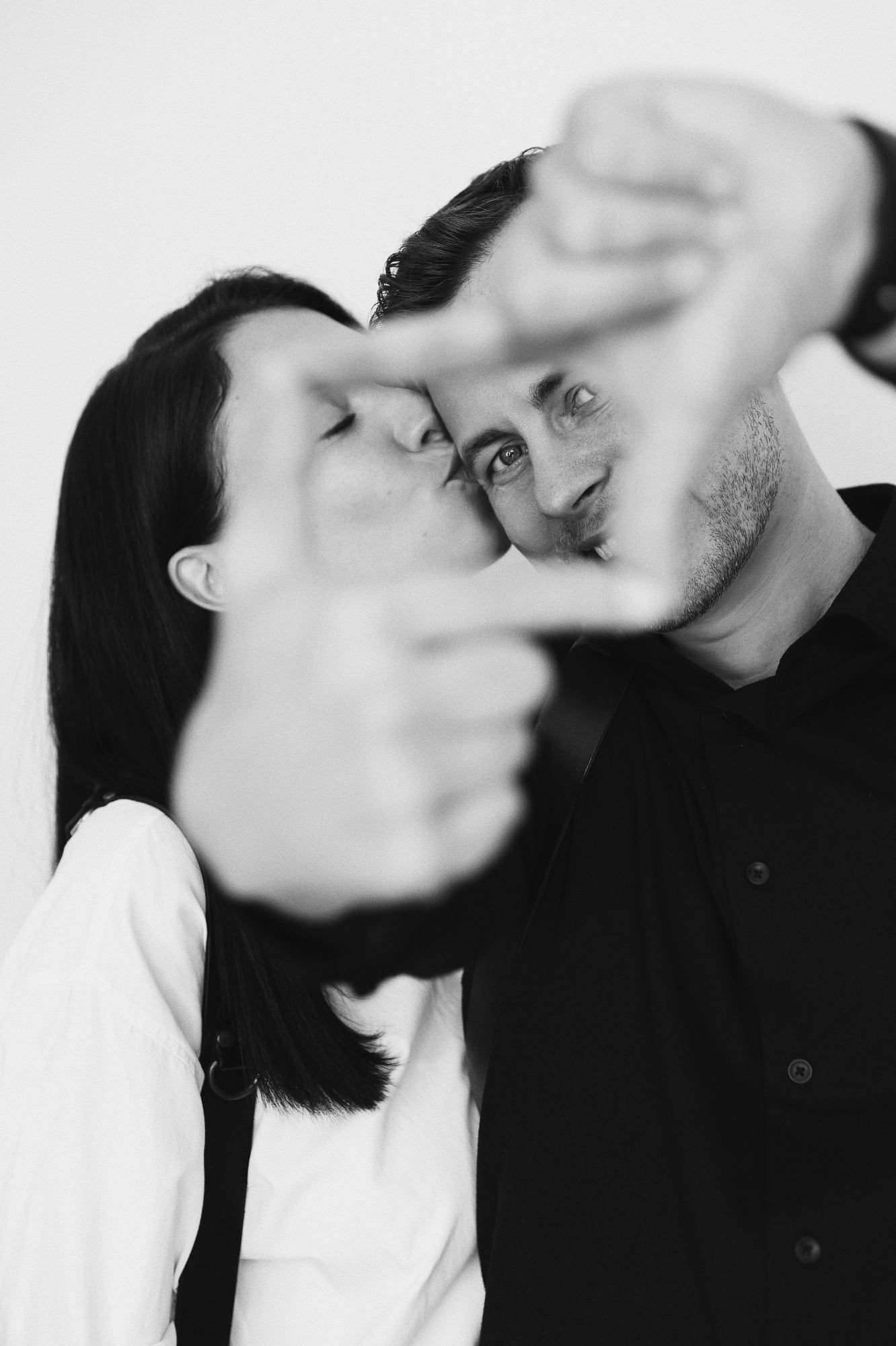 Yuri and Darina, Spain wedding content creators in Valencia, capturing cinematic vertical Reels and TikToks for an elite wedding day story.