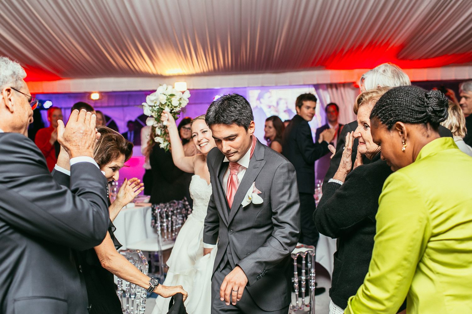 First dance at Château de Changy. Romantic night ambiance and editorial movement for a modern wedding story