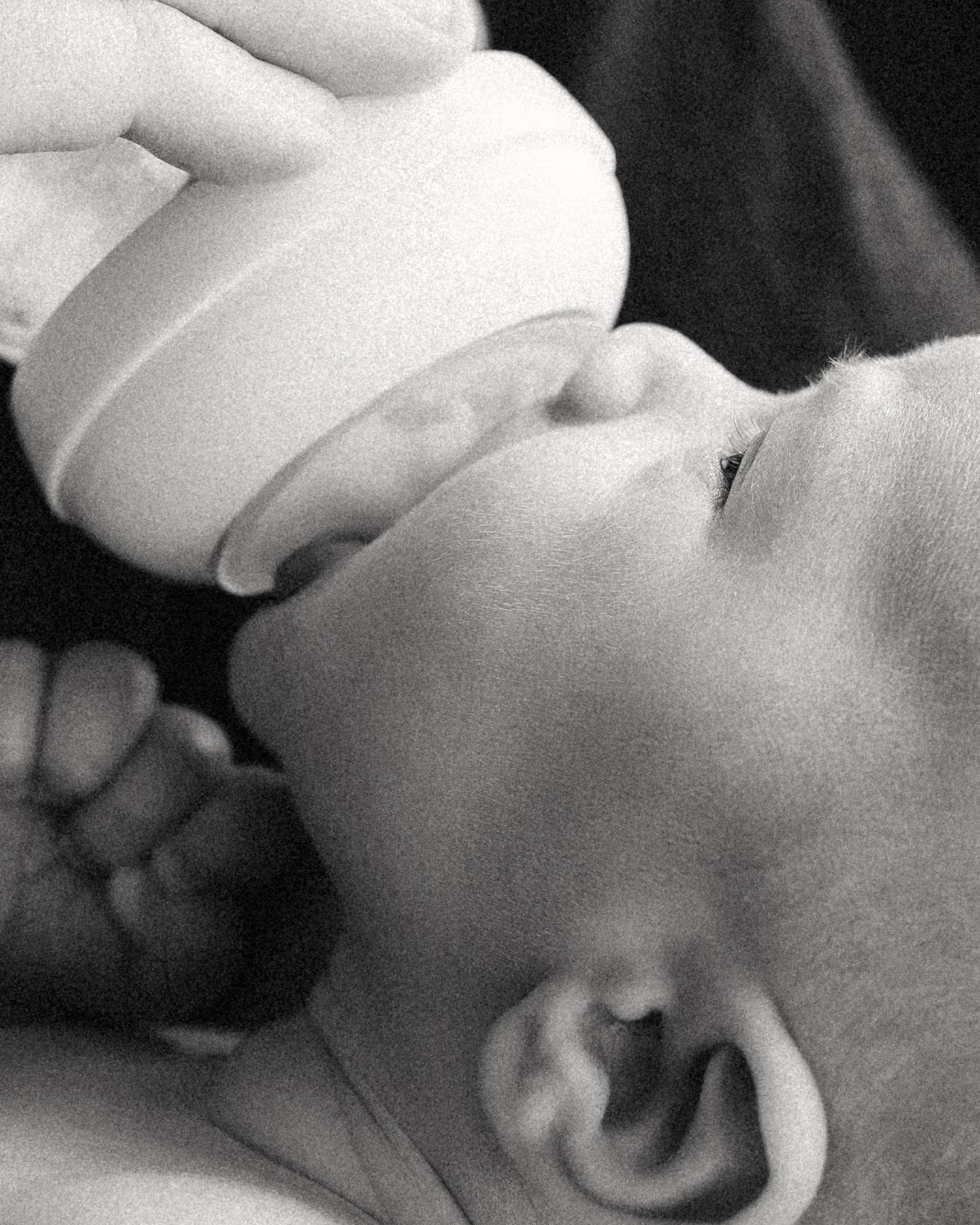 St. Louis lifestyle newborn photographer