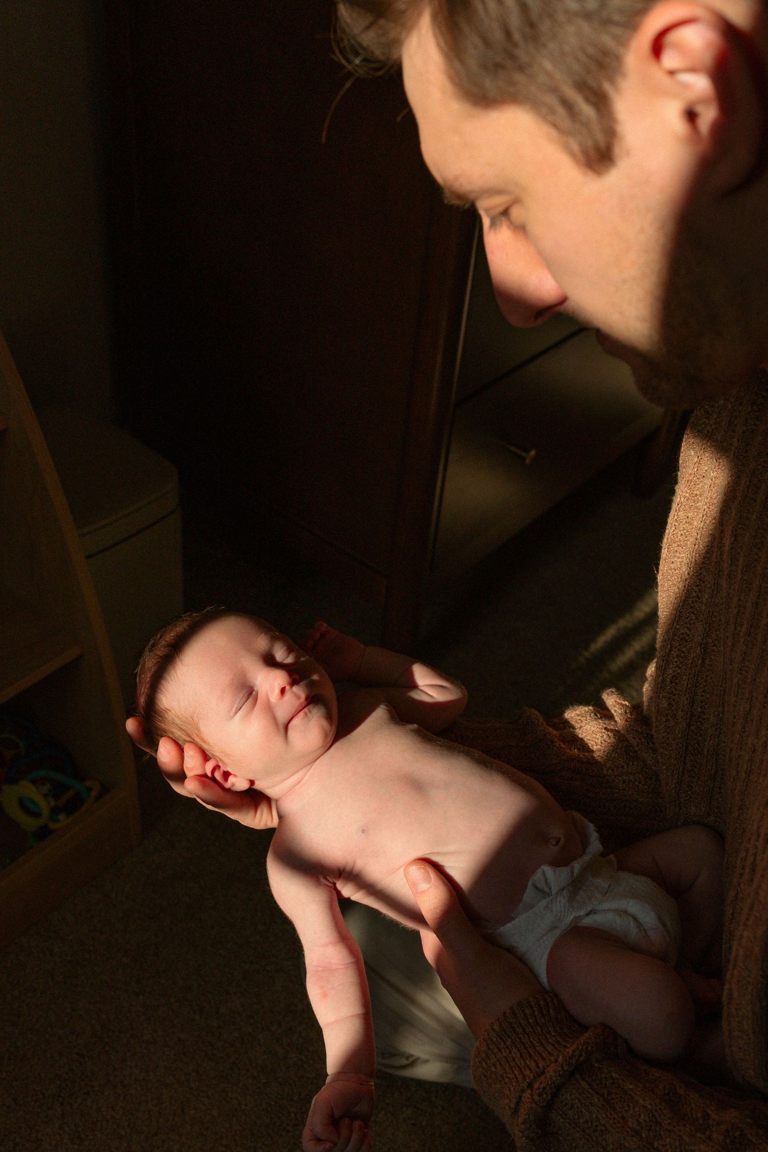 St. Louis lifestyle newborn photographer