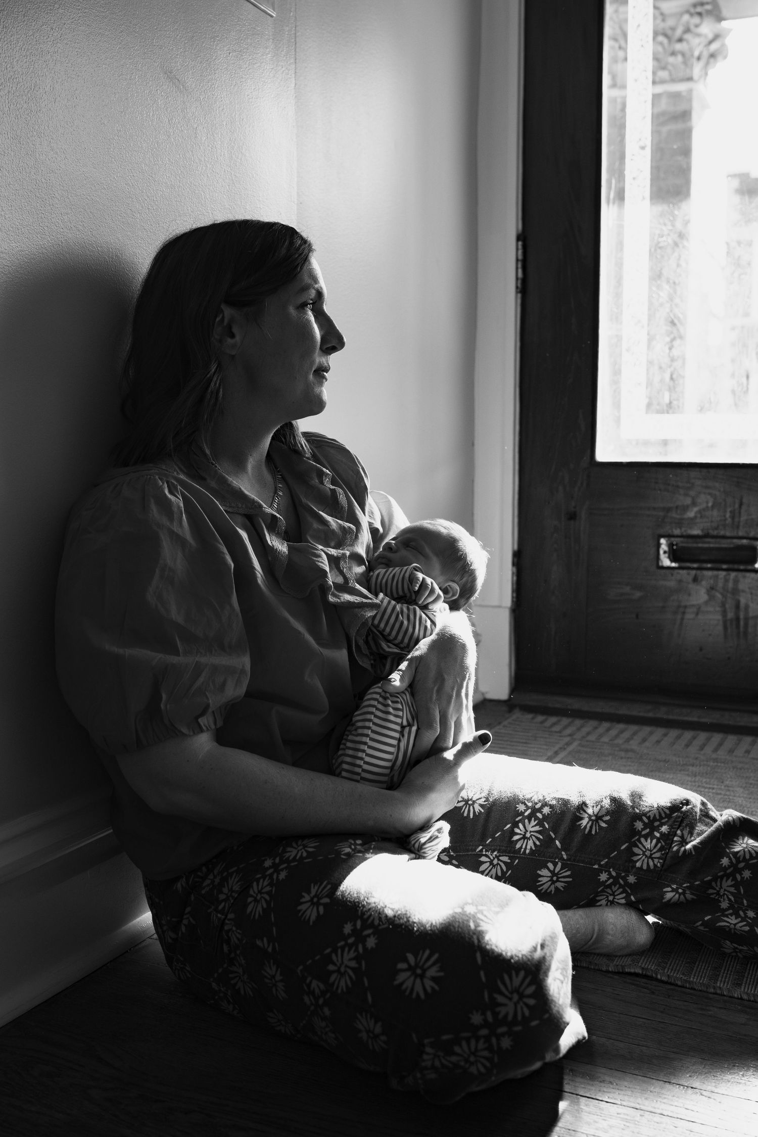 St. Louis lifestyle newborn photographer