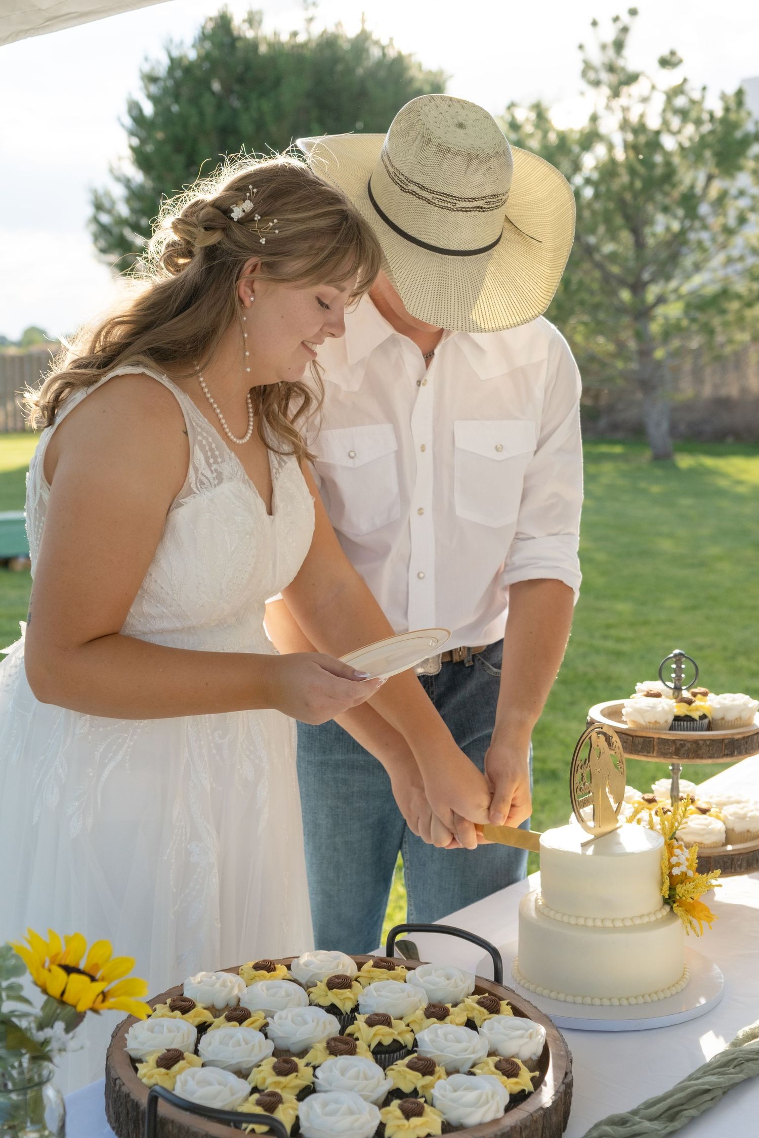 Palisade, Colorado Documentary Wedding Photographer