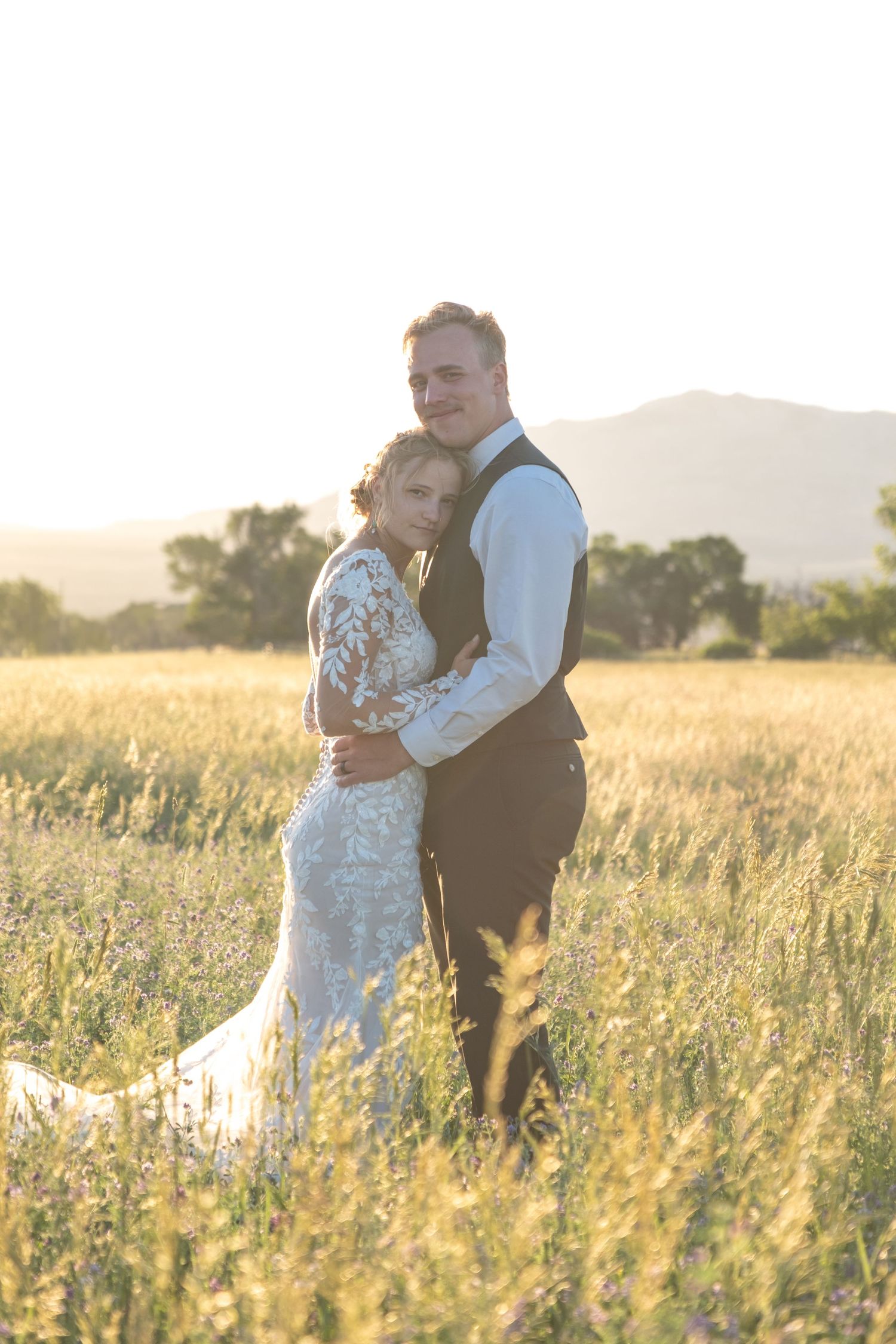 Grand Mesa Wedding Photography
Grand Junction, Colorado Documentary Wedding Photographer