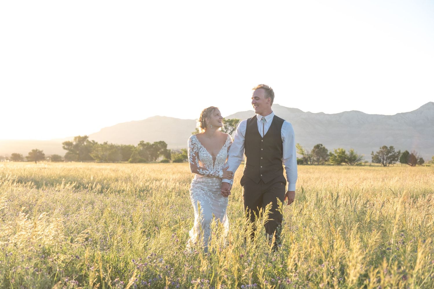 Grand Mesa Wedding Photography
Grand Junction, Colorado Documentary Wedding Photographer