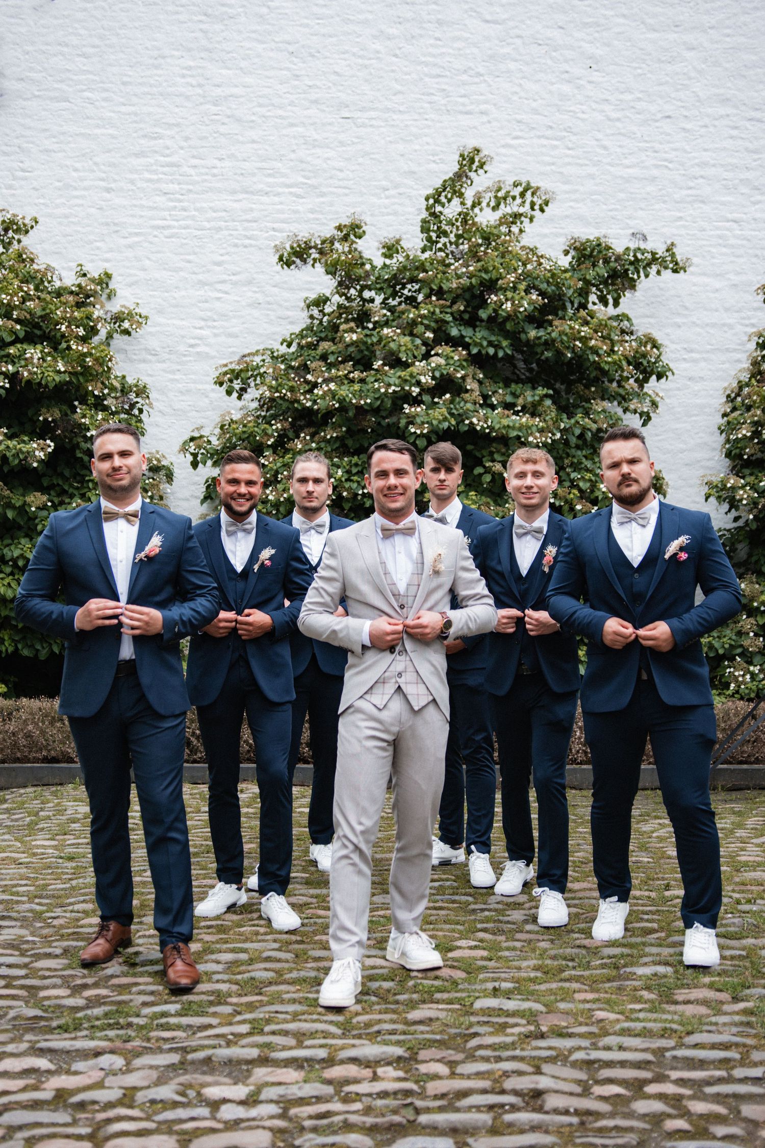 Photographe mariage, portrait, mode
Portrait, Fashion, Editorial, Wedding & Families Photographer
Liège - Bruxelles - Belgique - Europe
