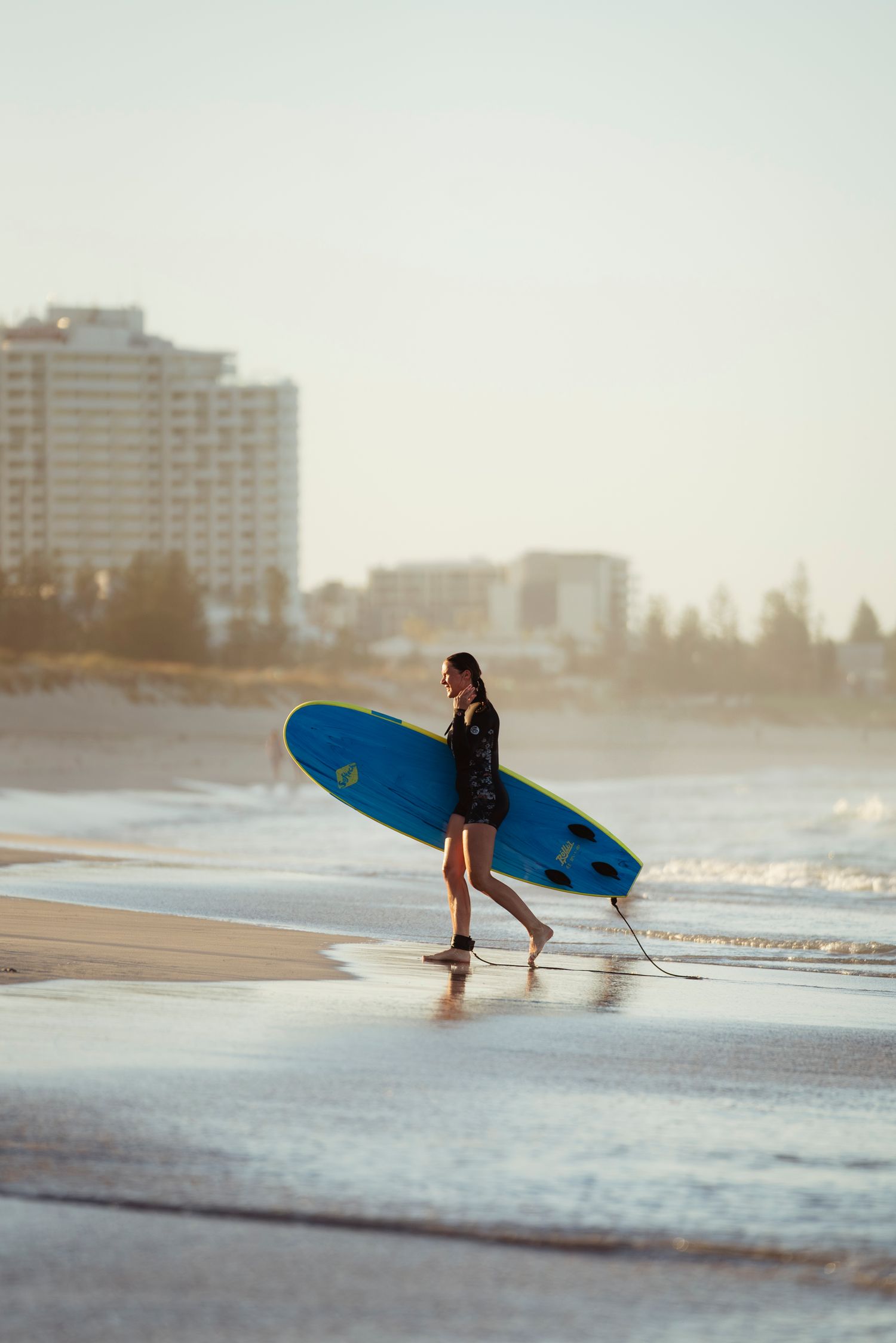 Party Wave Rave - women surfing