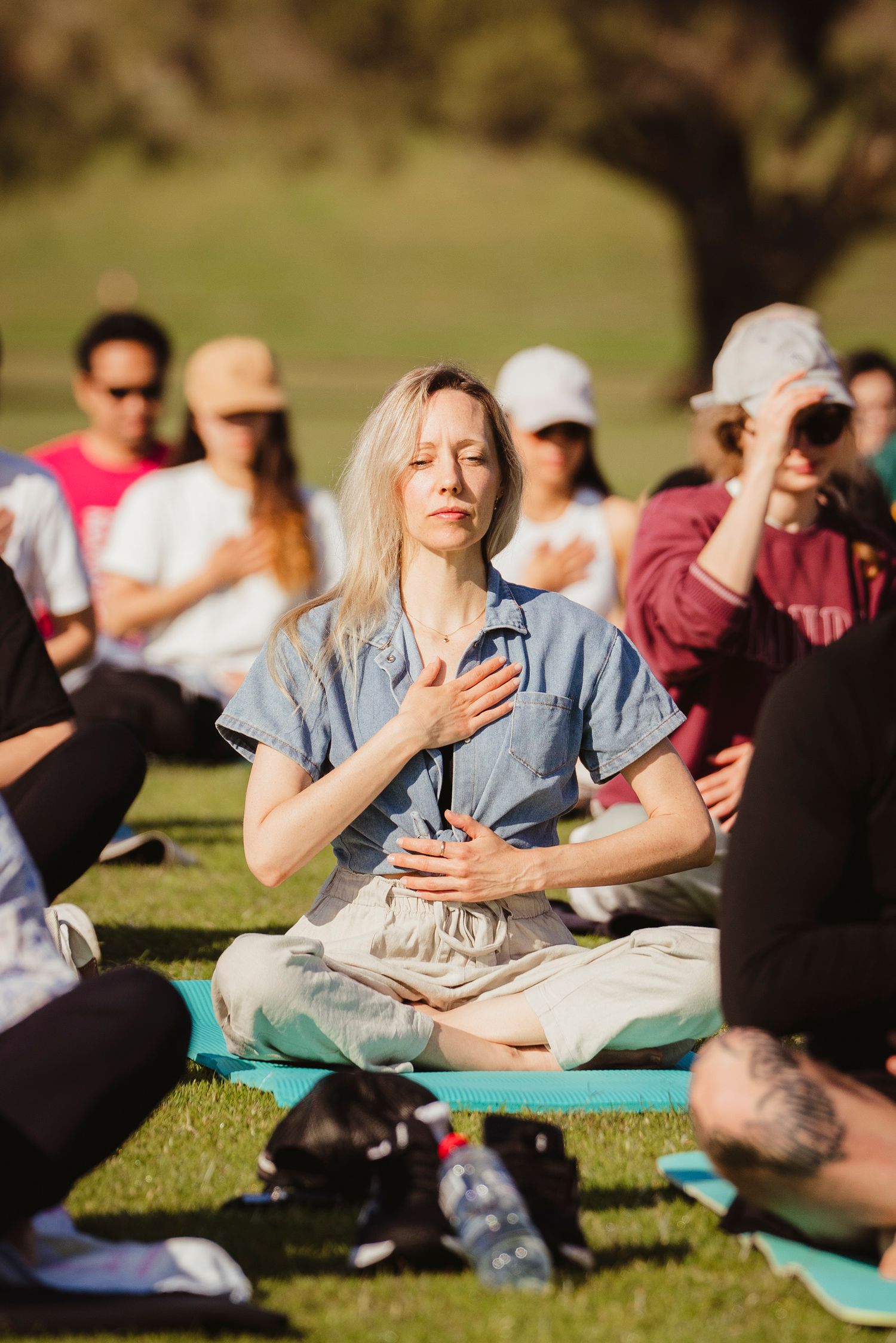 Asana Breathwork Community Session 2025 - People meditating