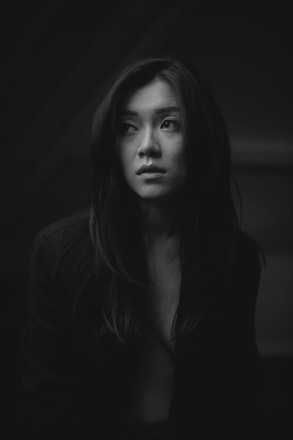 Artistic black and white portrait of a woman in Cork, focusing on beauty