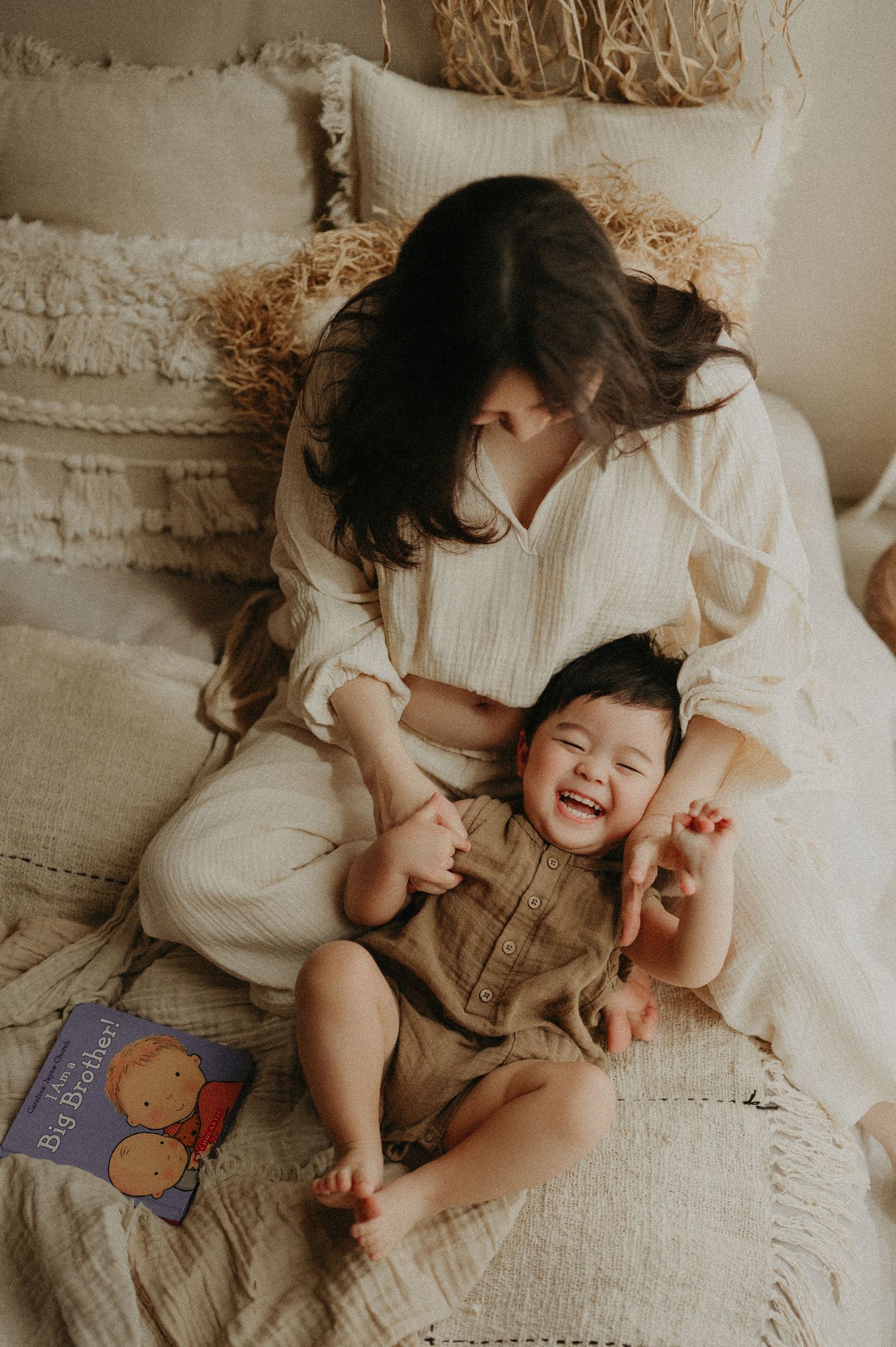 Based in Singapore. Timeless, heartfelt photography for maternity, newborn, babies, parenthood, families, and life’s beautiful moments.