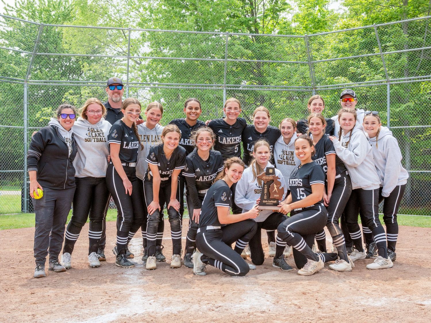 Glen Lake Softball District Champs - Trudy Galla Photography