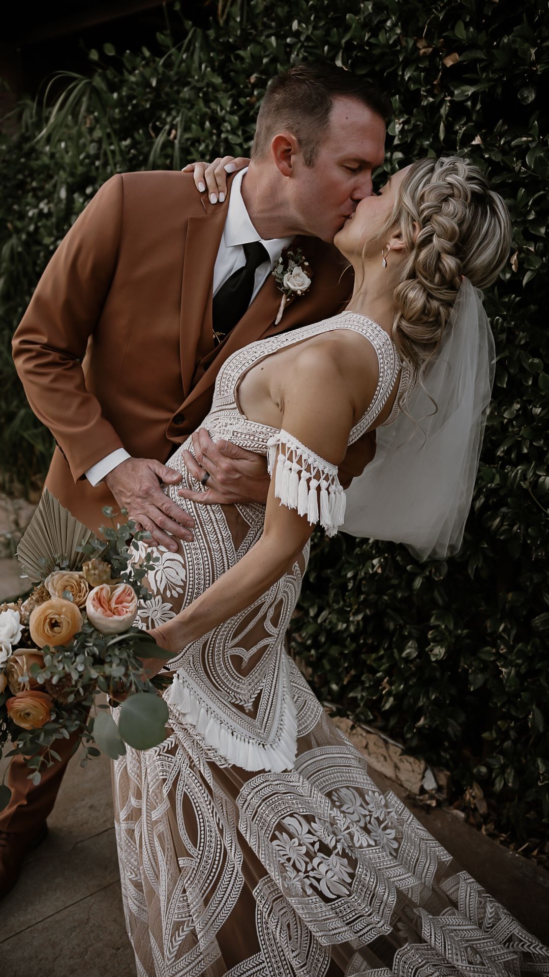 Bisbee Arizona elopement photographer documenting intimate wedding