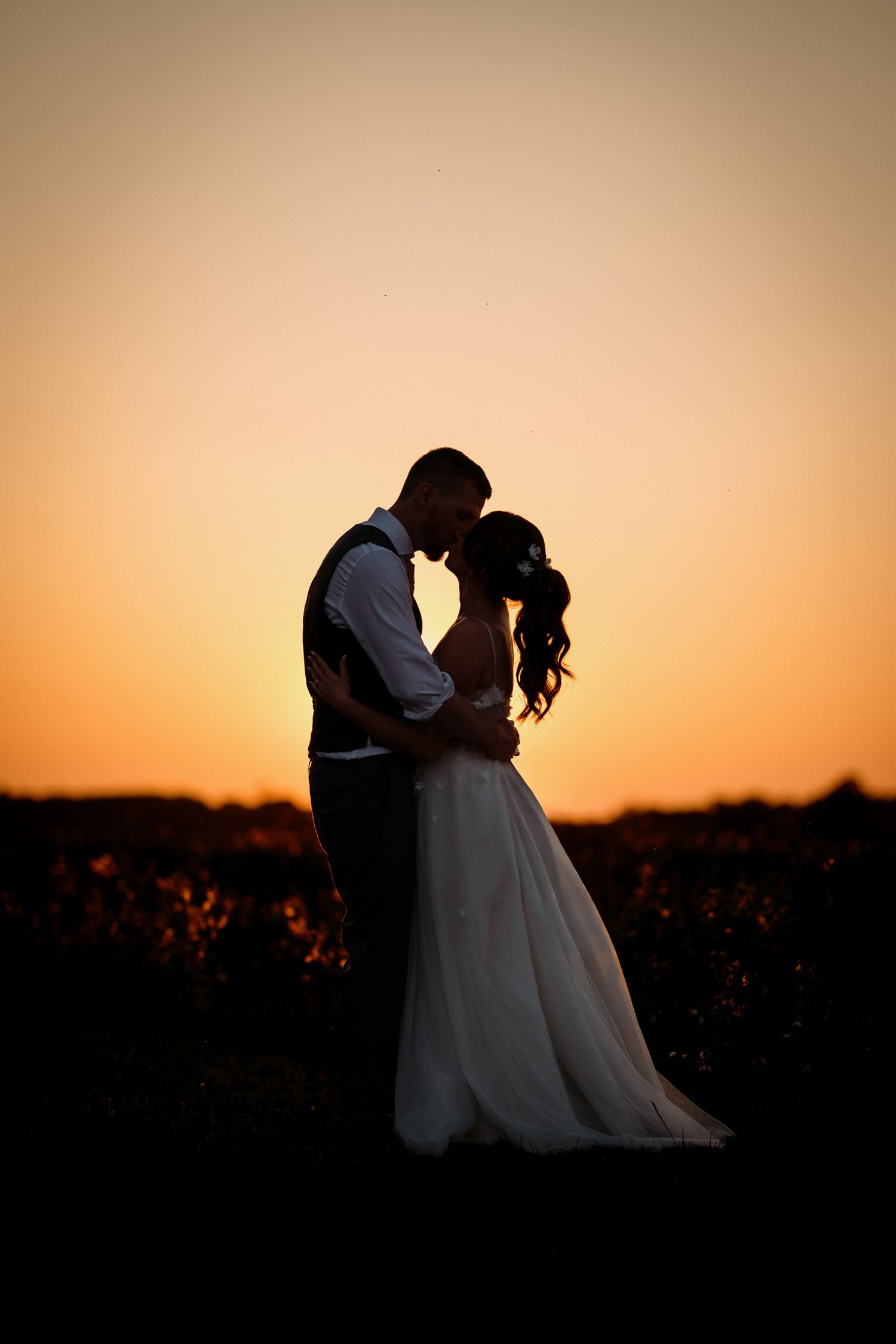Sunset wedding photography at Bassmead Manor, St Neots.
