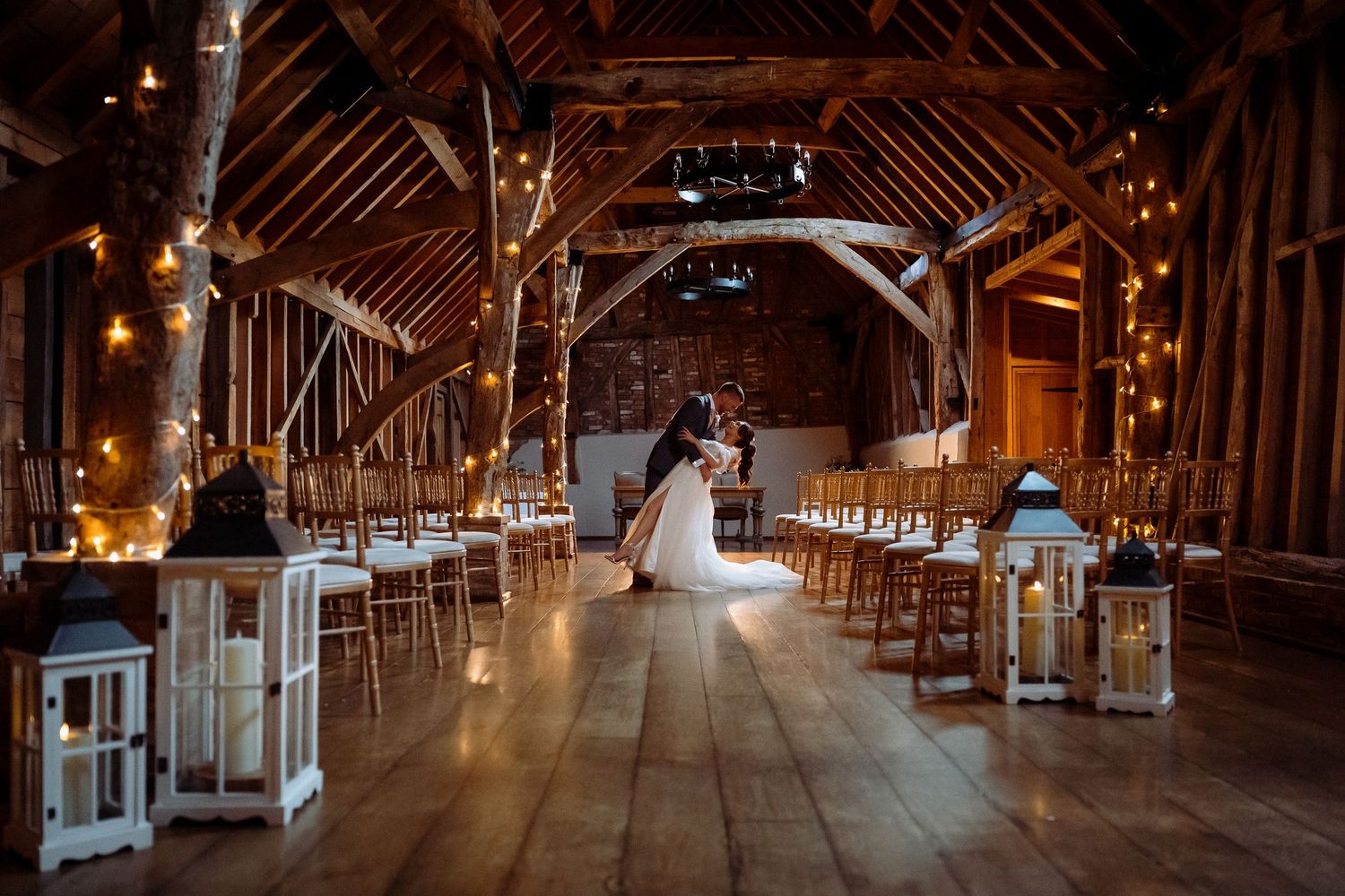 Iconic barn photo at Bassmead Manor, St Neots.