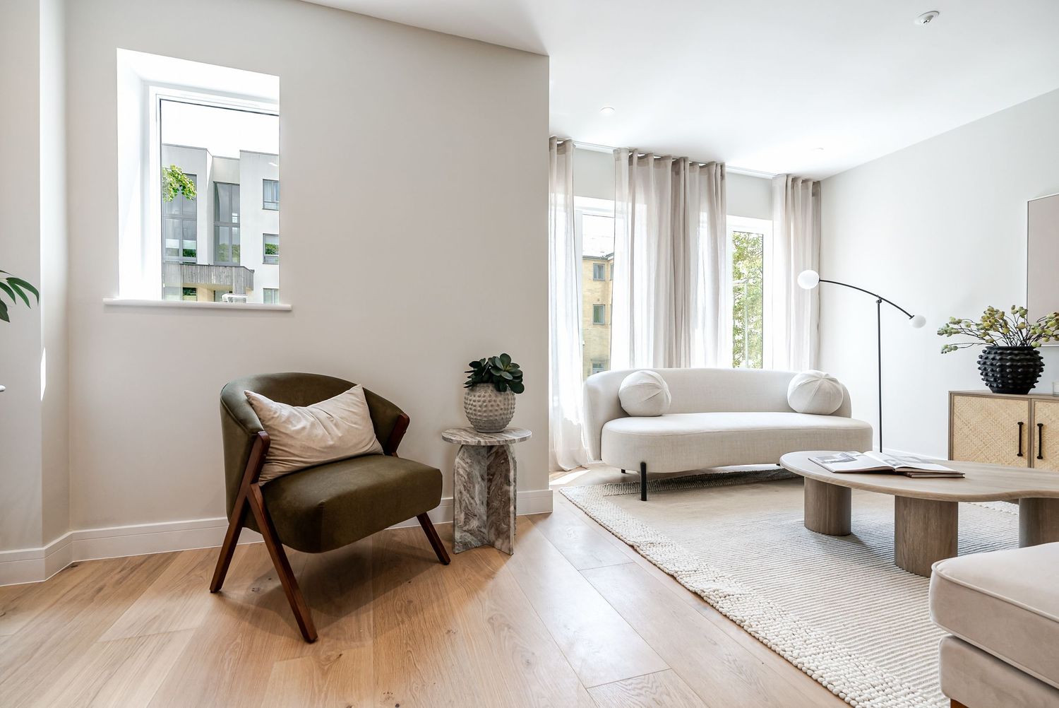 High-end interior design photography for luxury homes in Cambridge.