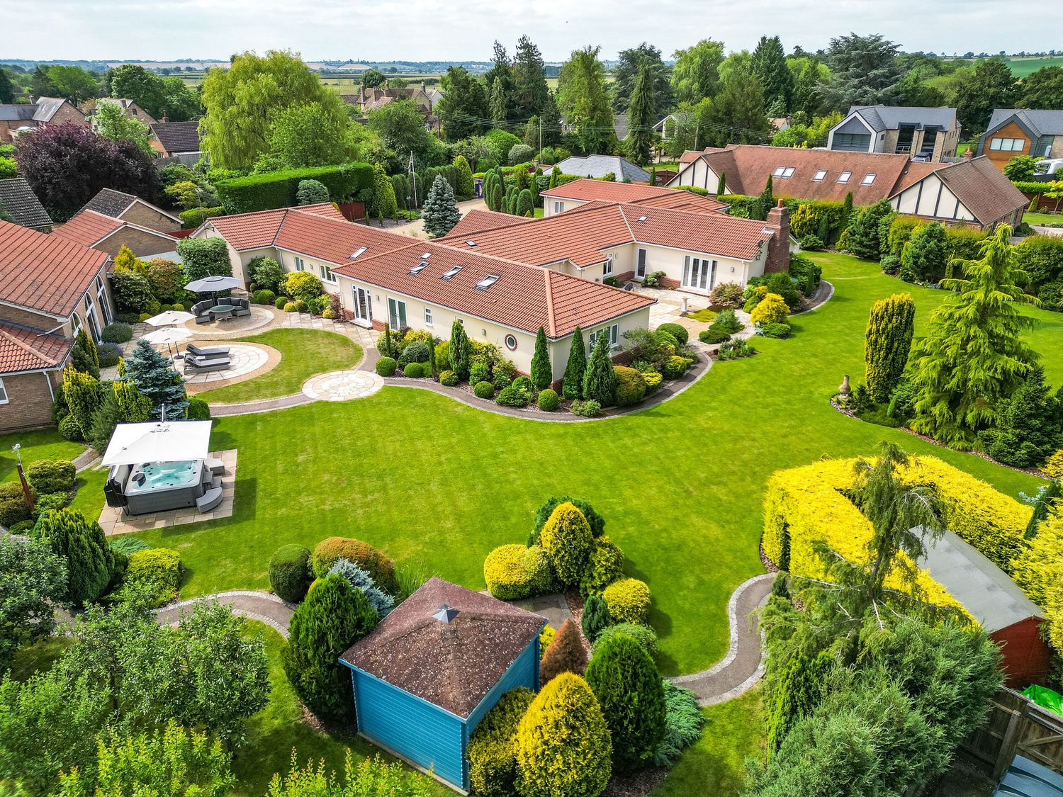 Modern drone images for high-end homes in Cambridgeshire.