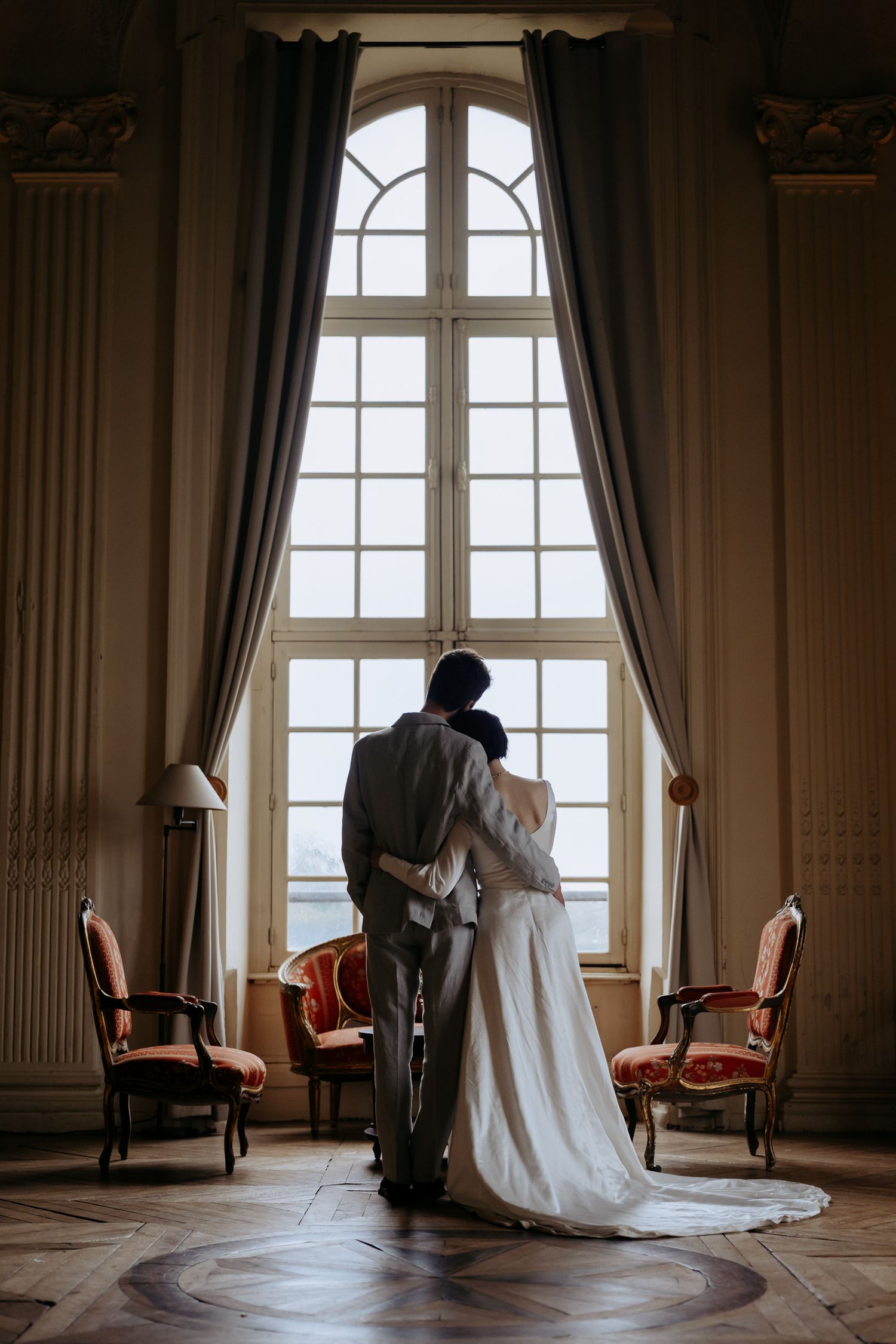 Quiet moments captured in a natural style at a Paris destination wedding.
