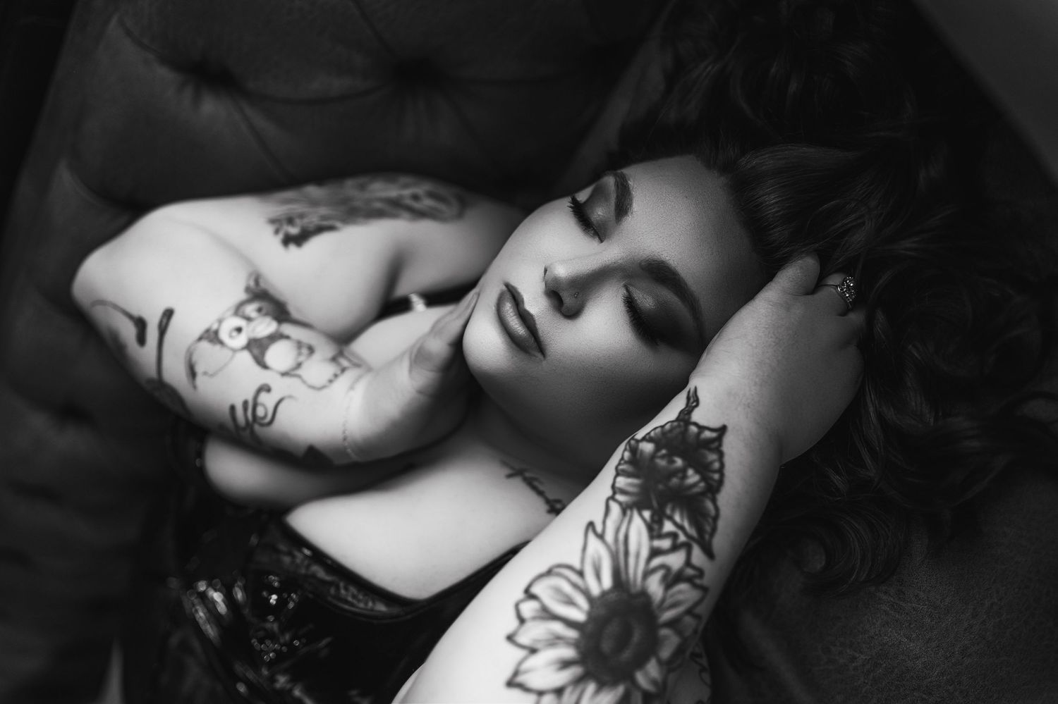 fine art boudoir photography missouri, intimate boudoir photography columbia mo, luxury women’s portraits