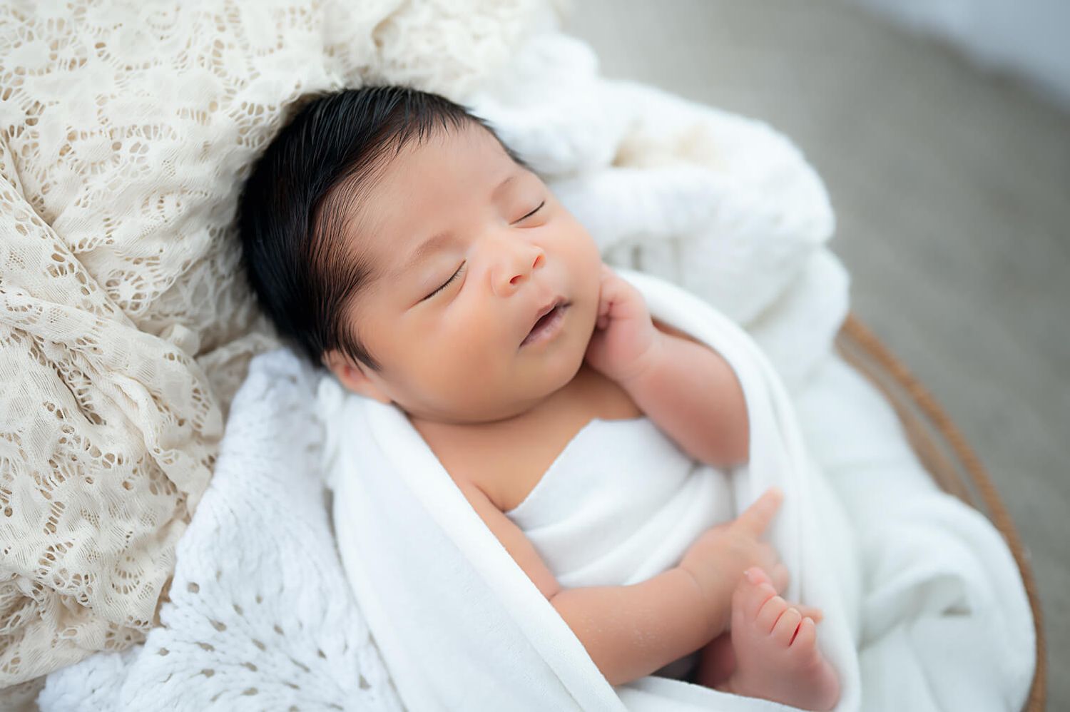 Central Texas newborn photography in natural light