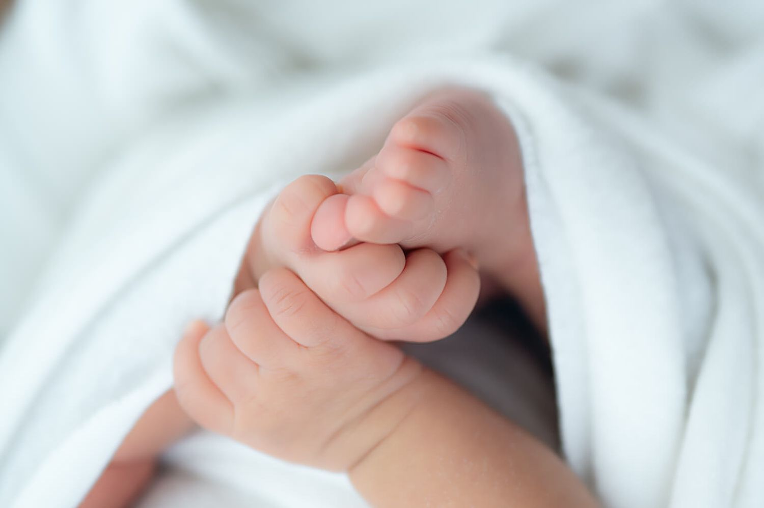 Central Texas newborn photography with tiny details close-up