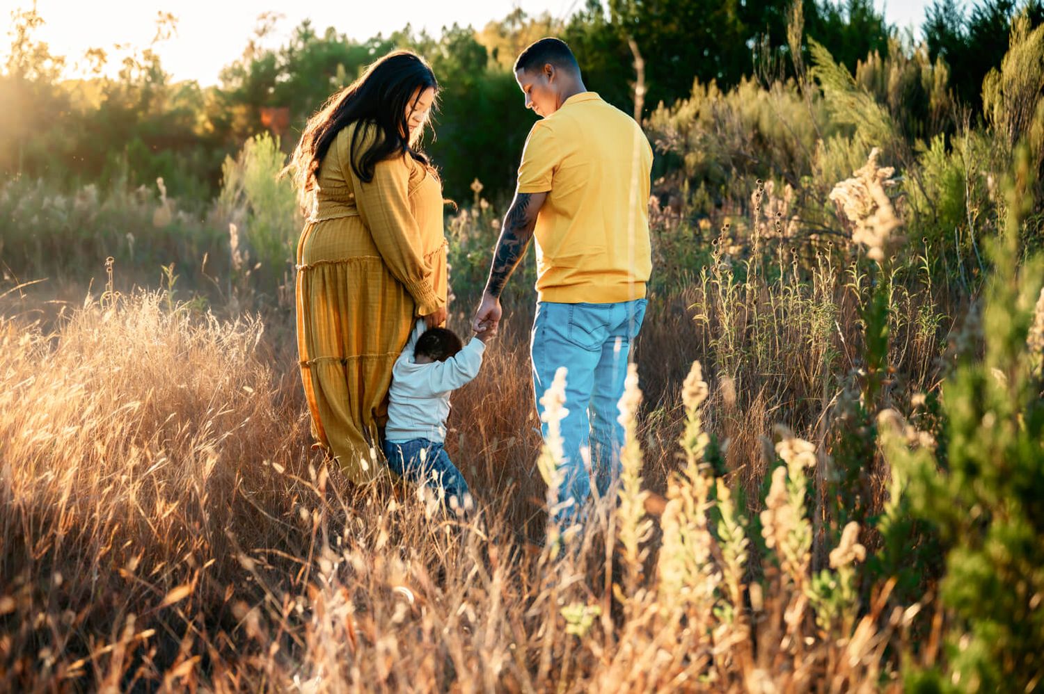 Outdoor maternity session in Central Texas field