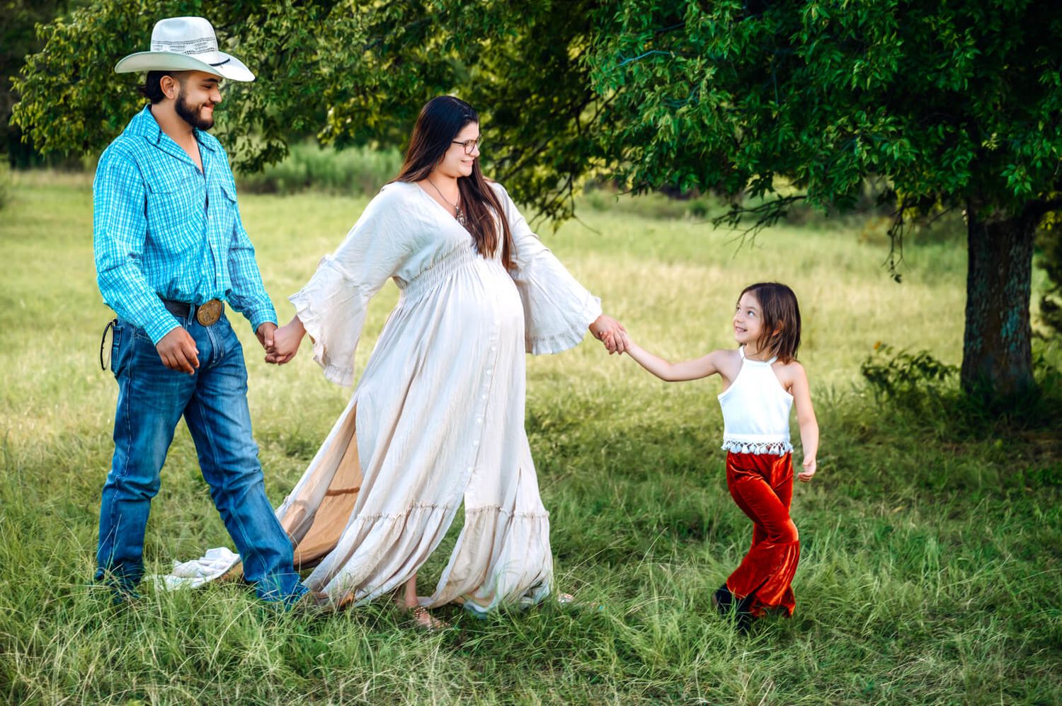 Copperas Cove TX family photographer capturing sunset field session