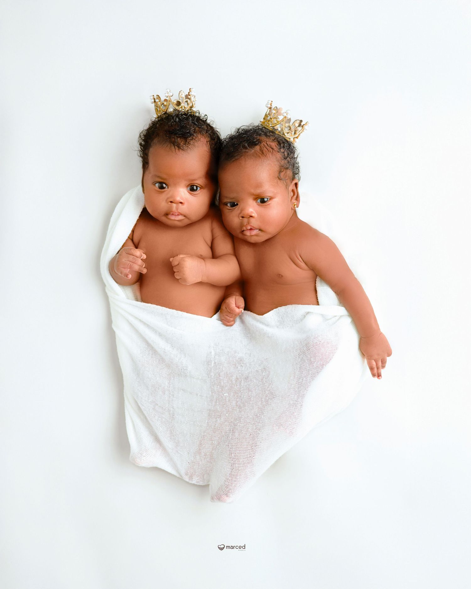 newborn photoshoot girl female white theme baby photoshoot photography newborn poses