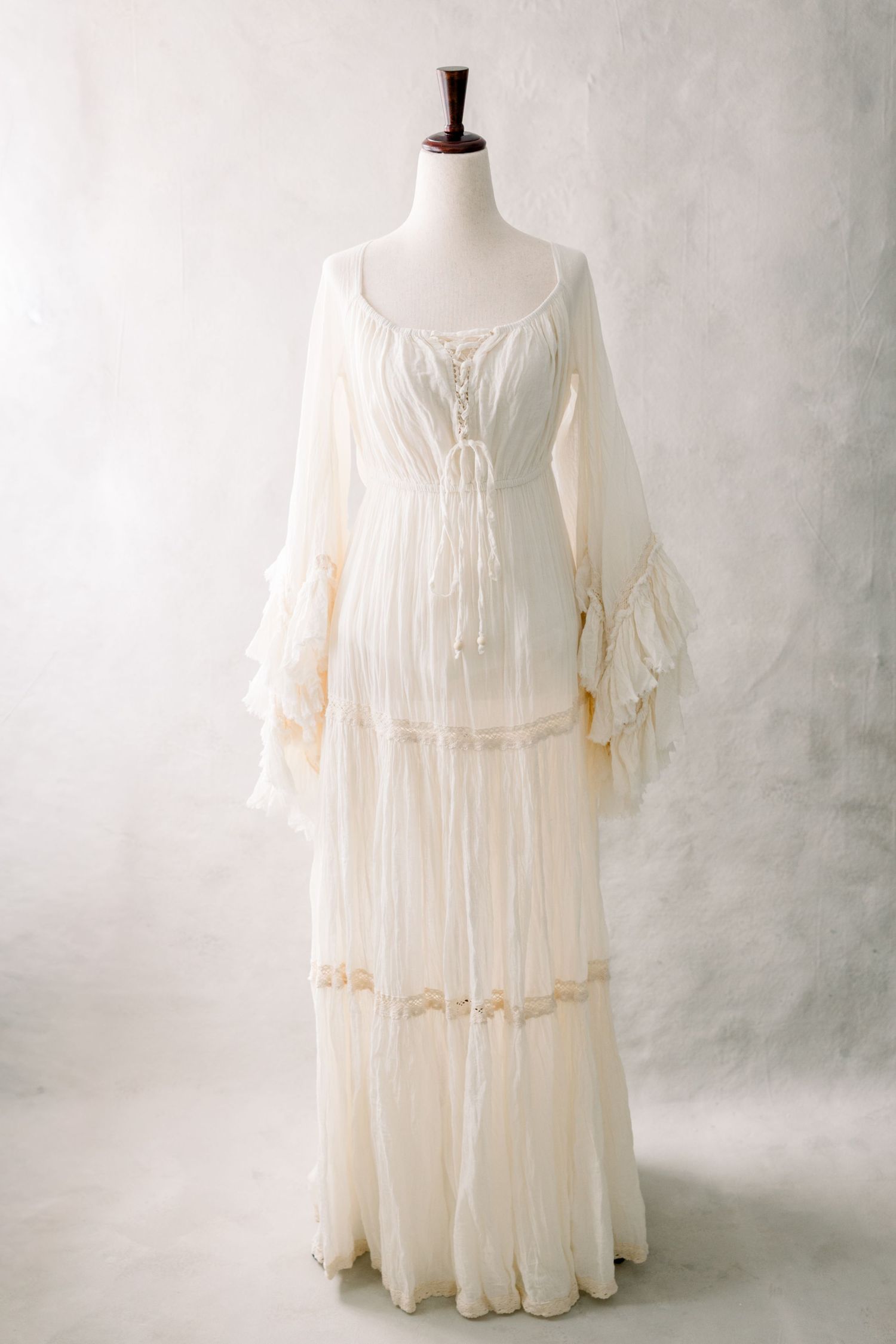 Tampa Family Photographer Client Wardrobe, Women's Gown