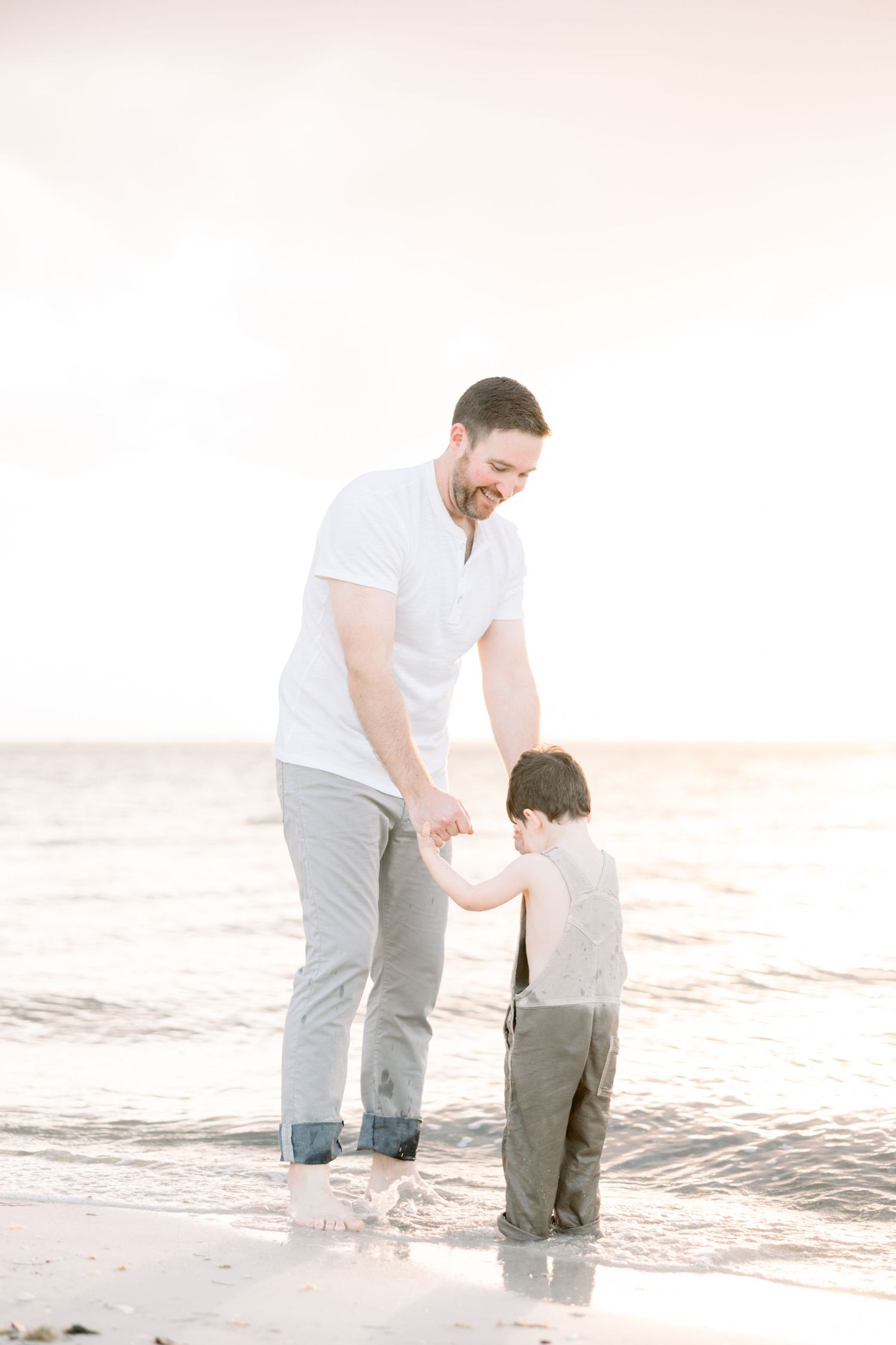 Tampa Family Photographer Tampa Newborn Photographer Tampa Maternity Photographer Heather Walker Photography Beach family Photographer