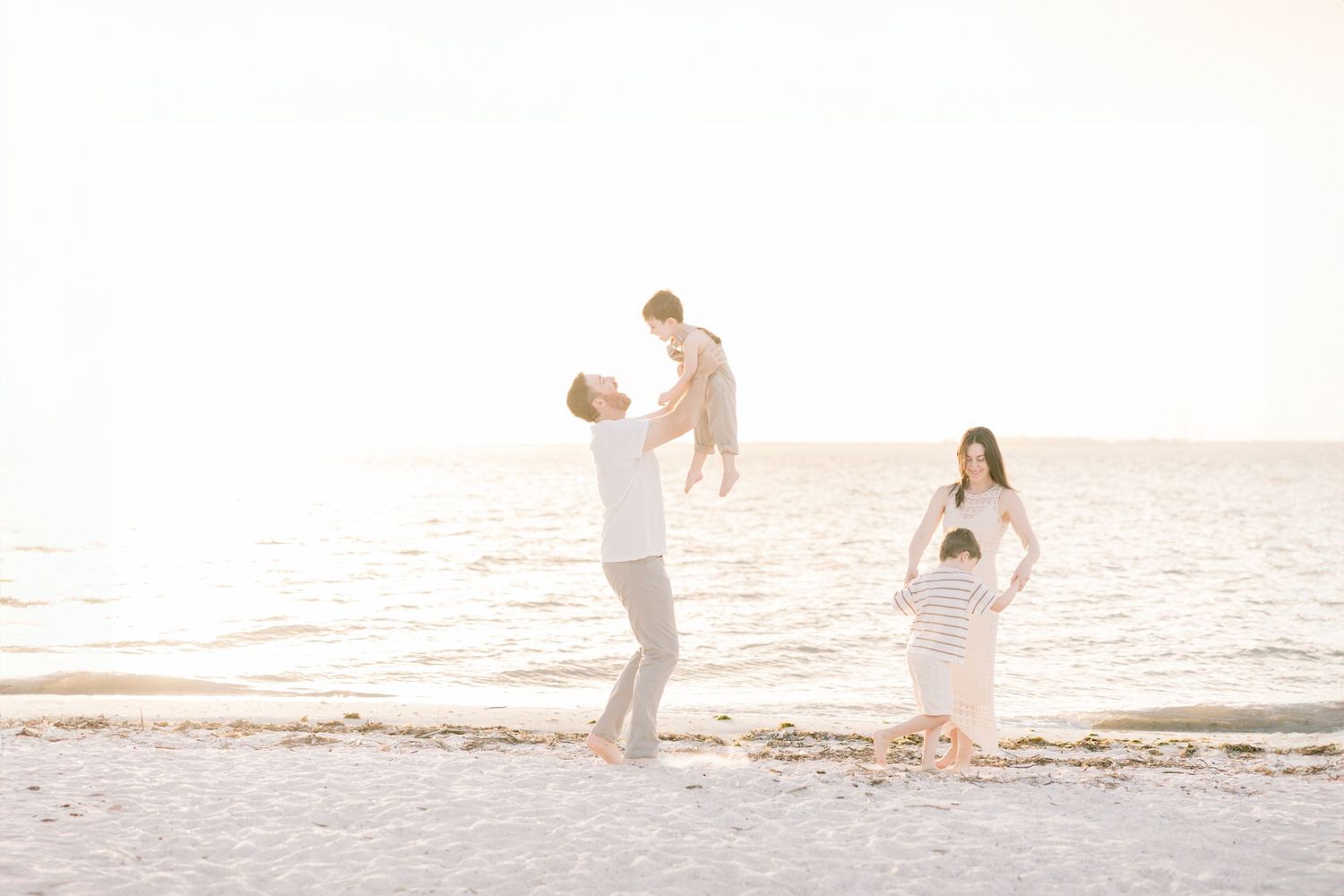Tampa Family Photographer Tampa Newborn Photographer Tampa Maternity Photographer Heather Walker Photography Outdoor Florida family session