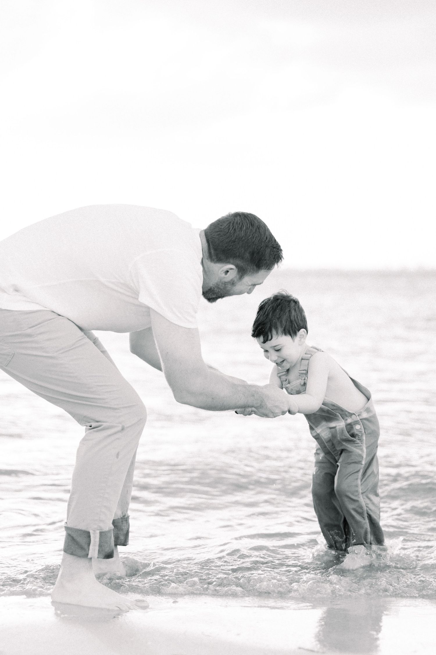 Tampa Family Photographer Tampa Newborn Photographer Tampa Maternity Photographer Heather Walker Photography Beach family Photographer