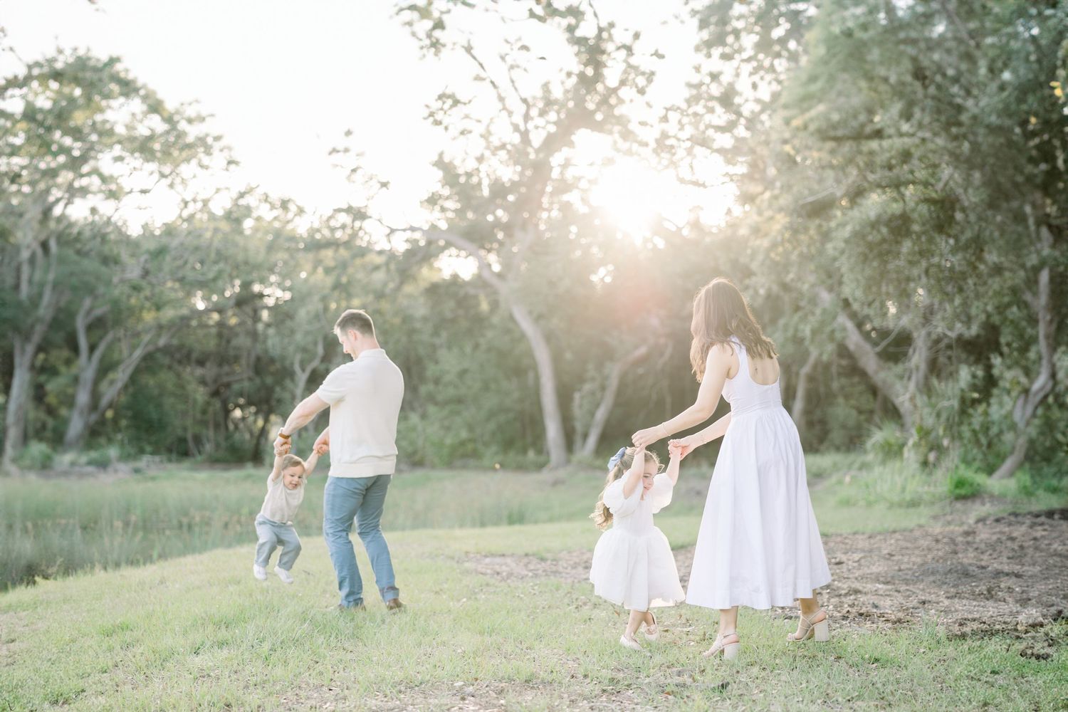 Tampa Family Photographer Tampa Newborn Photographer Tampa Maternity Photographer Heather Walker Photography Outdoor Florida family session