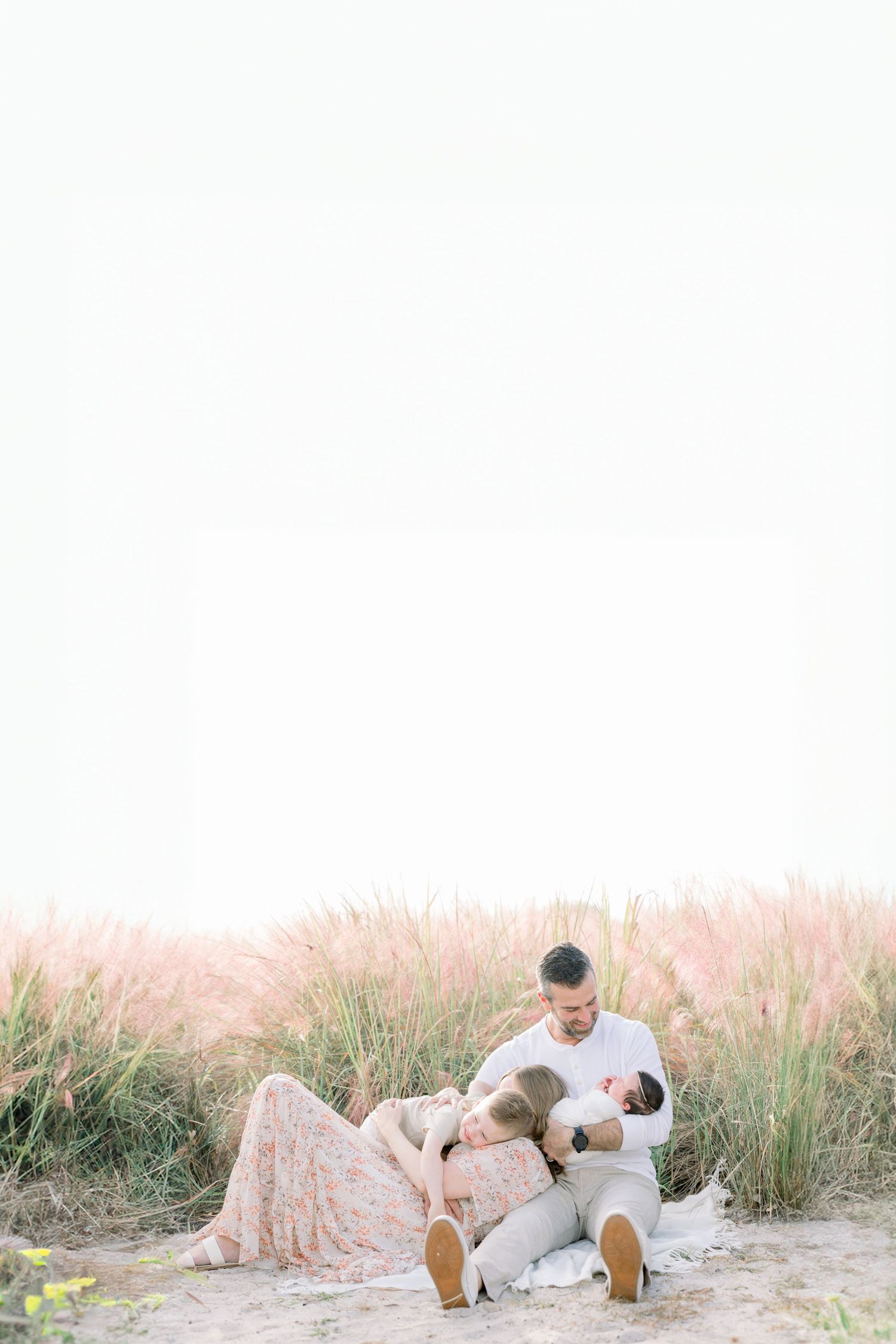 Tampa Family Photographer Tampa Newborn Photographer Tampa Maternity Photographer Heather Walker Photography outdoor newborn photography