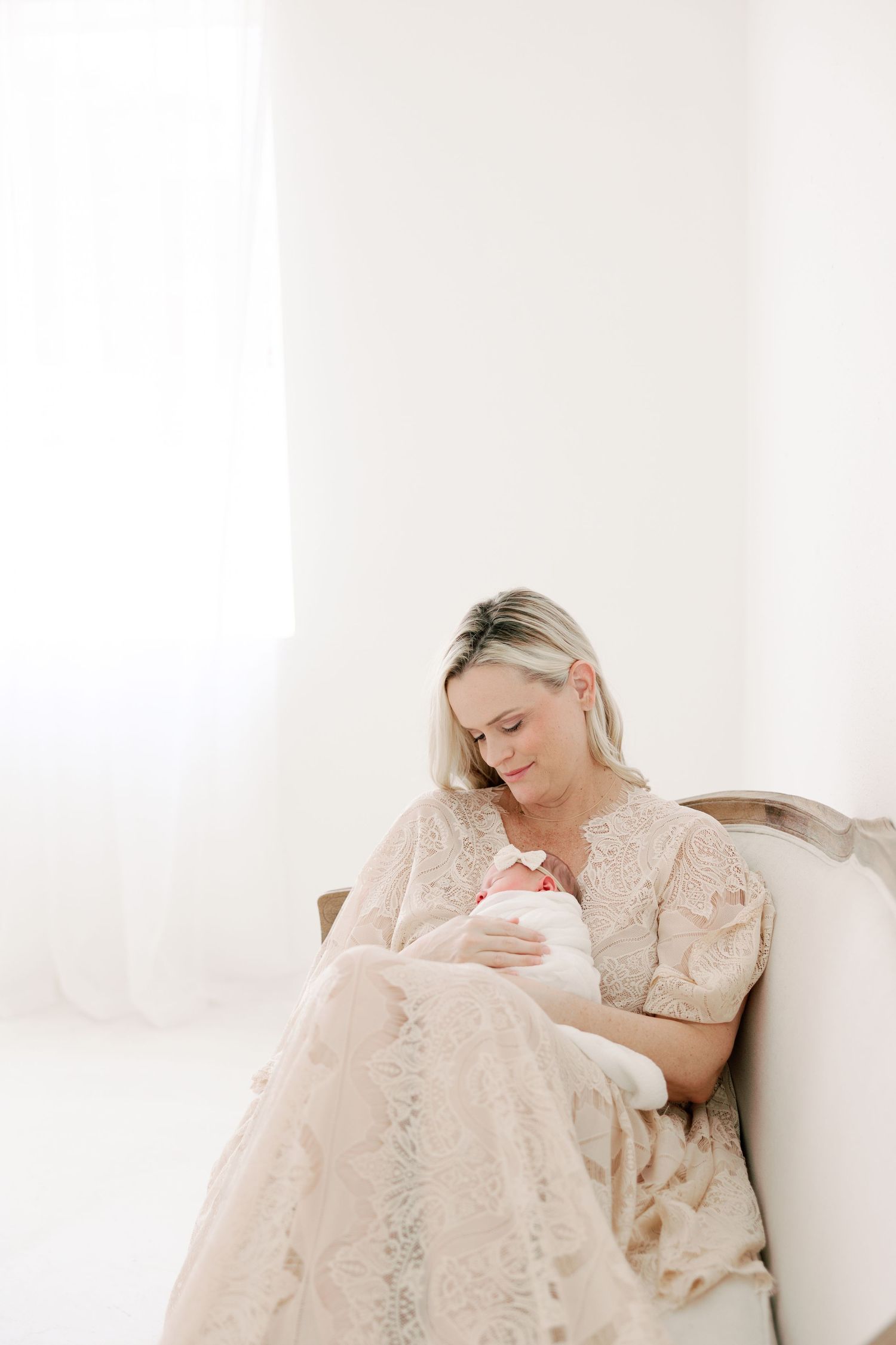 Tampa Family Photographer Tampa Newborn Photographer Tampa Maternity Photographer Heather Walker Photography Natural Light Studio newborn